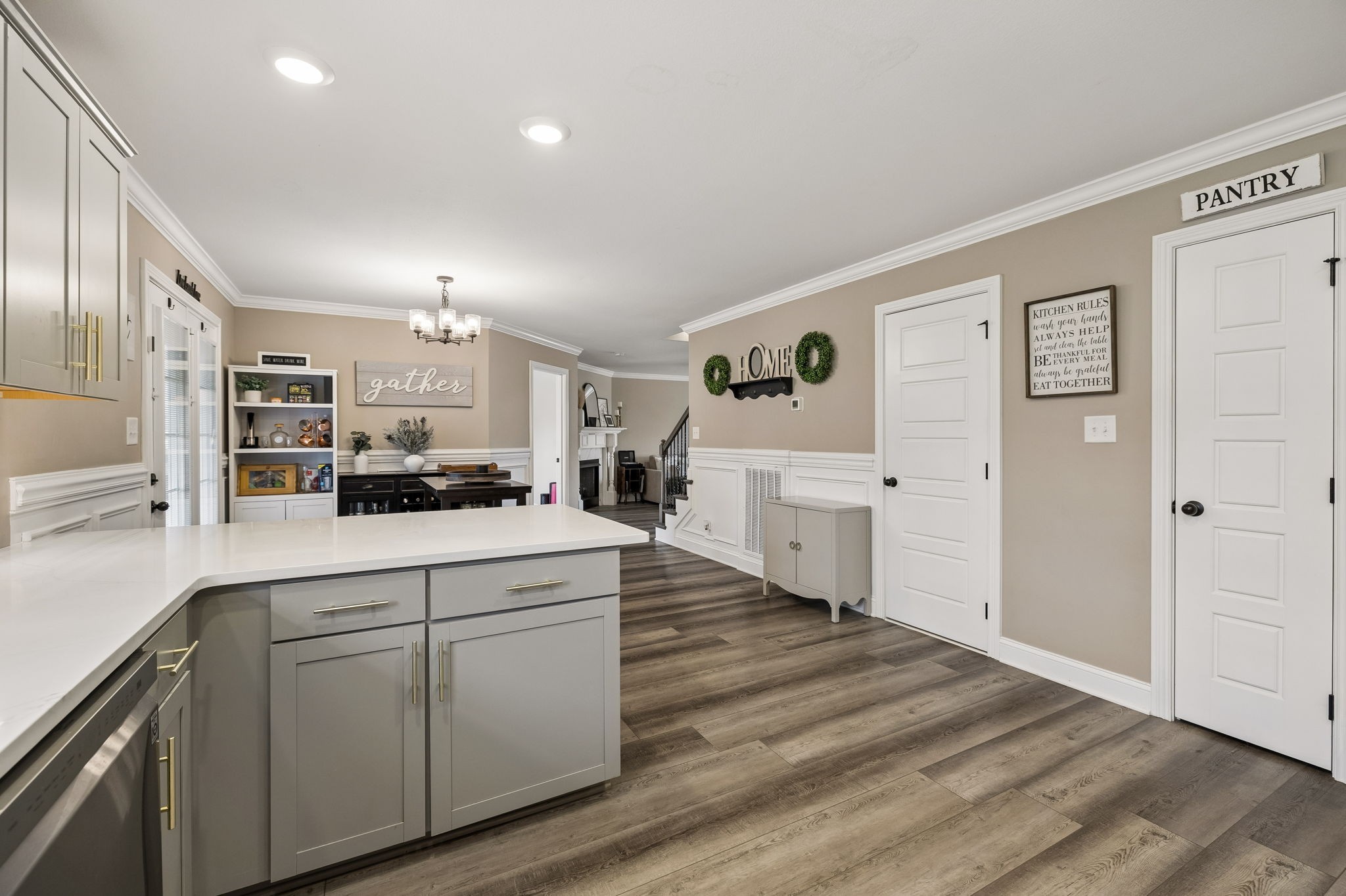 429 Crestwicke Ct