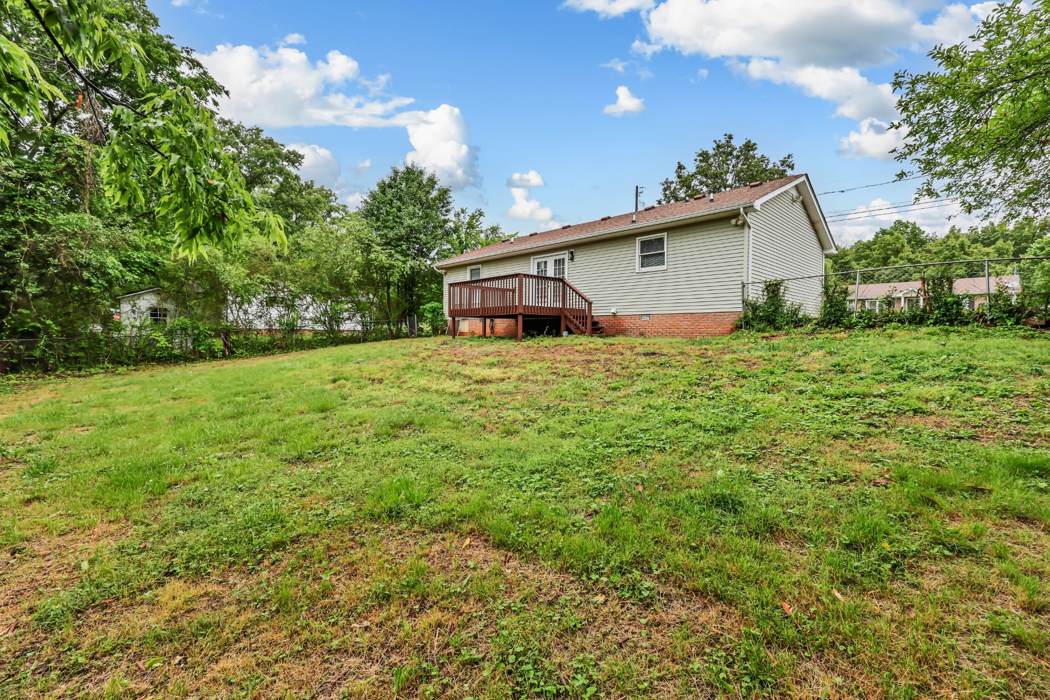 1480 Sunshine Dr