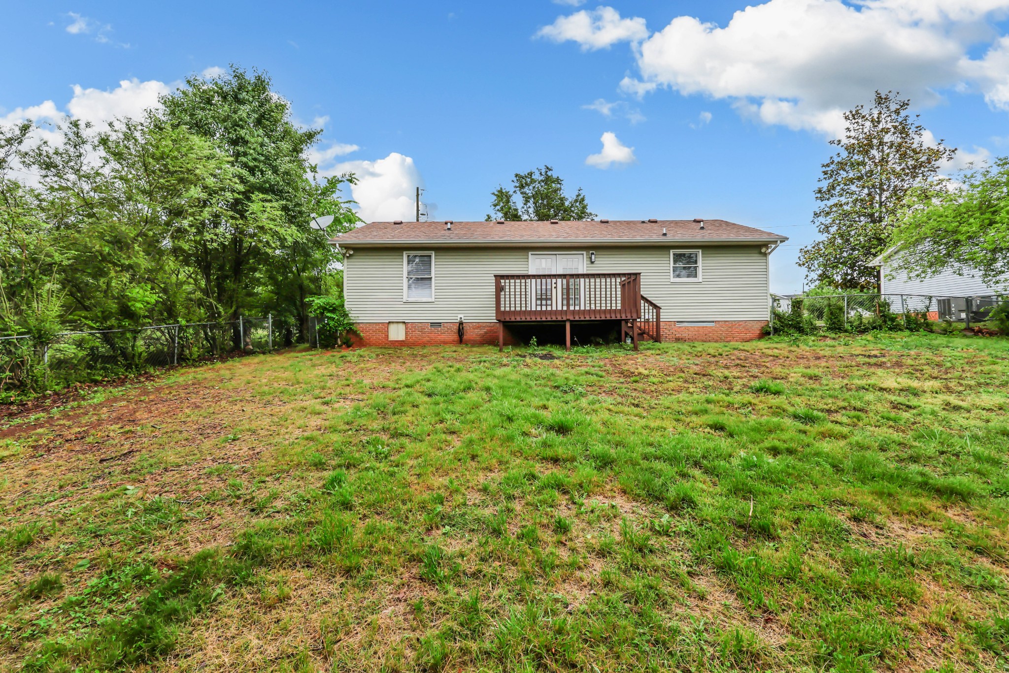 1480 Sunshine Dr