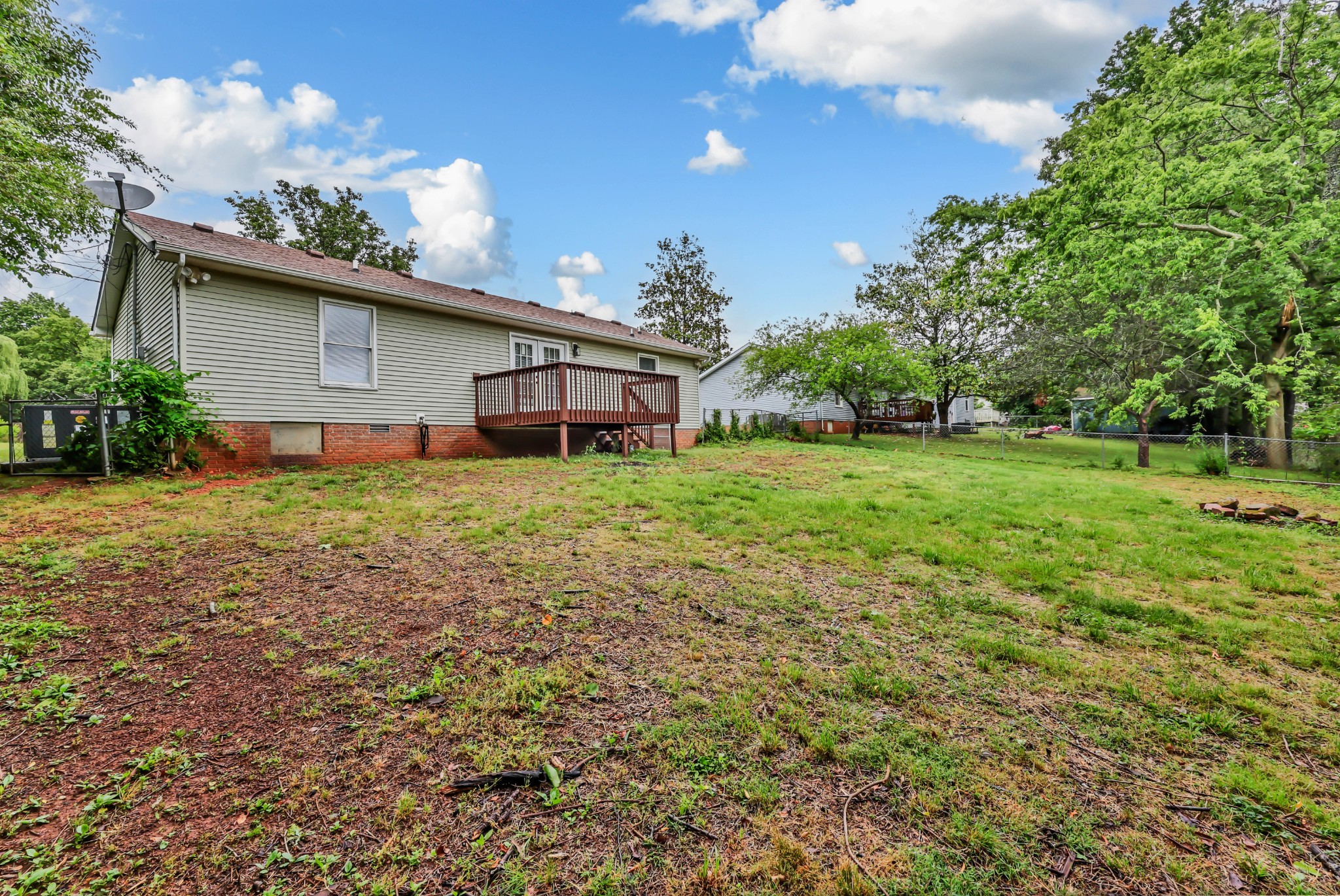 1480 Sunshine Dr