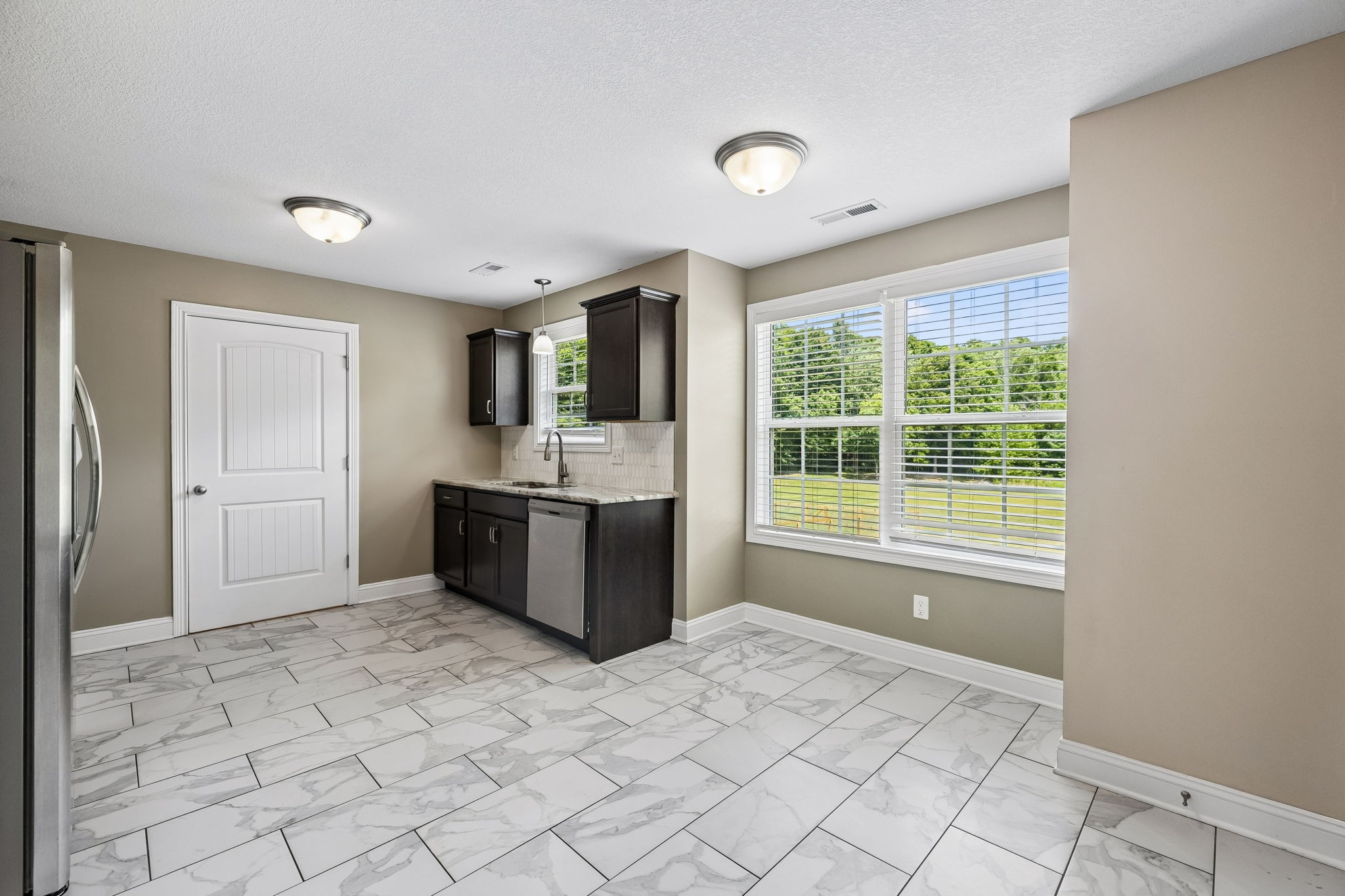 2280 Colston Dr