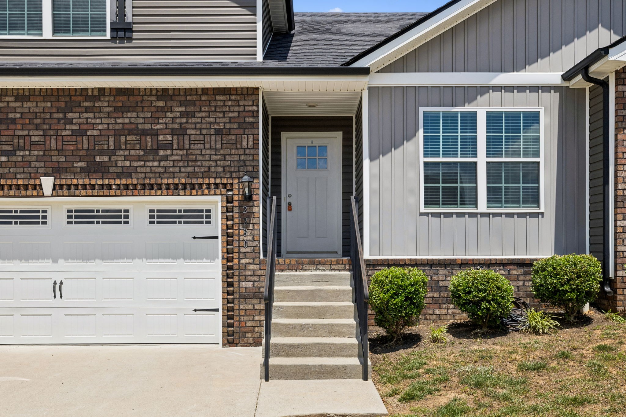 2280 Colston Dr