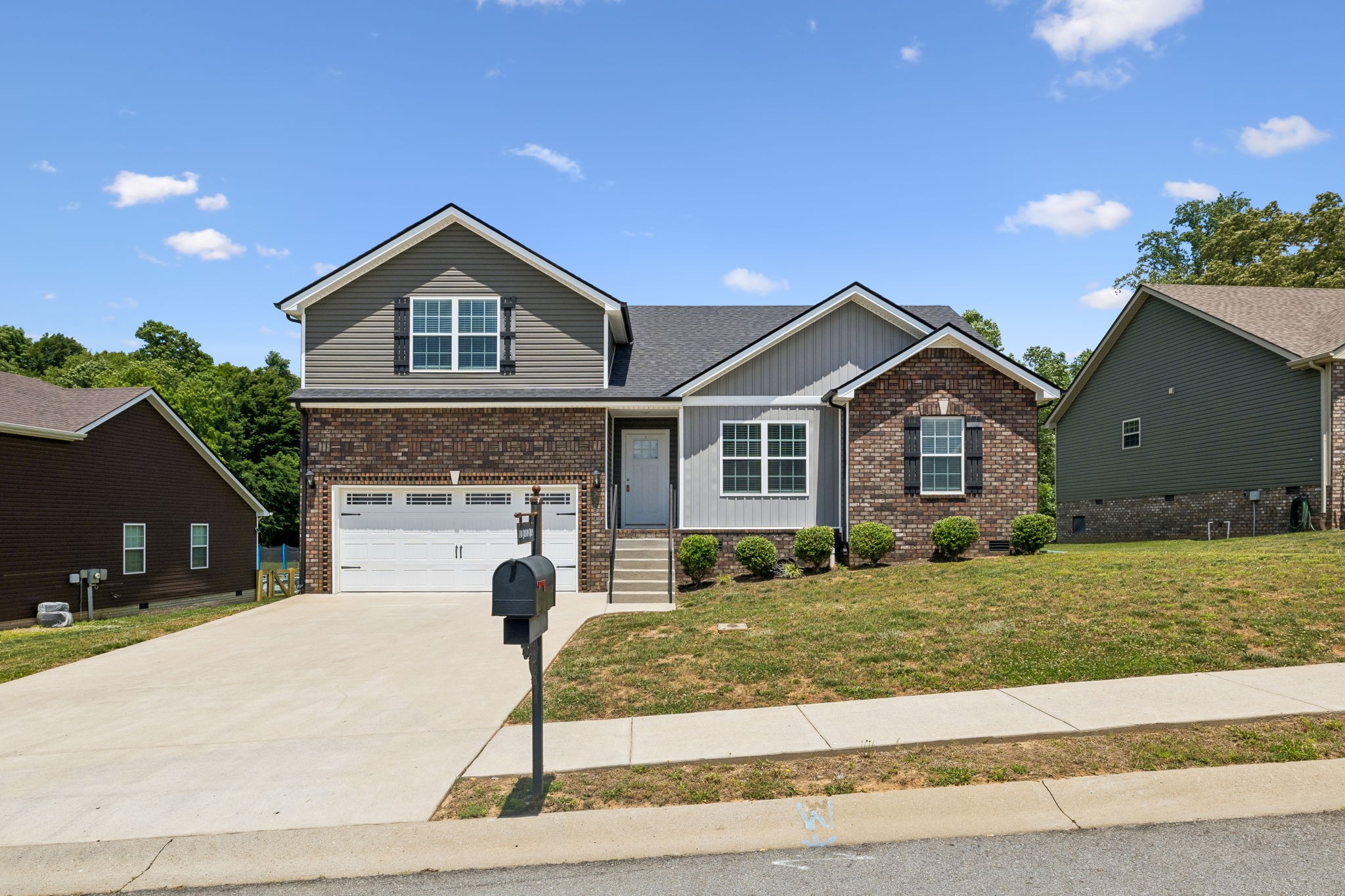 2280 Colston Dr