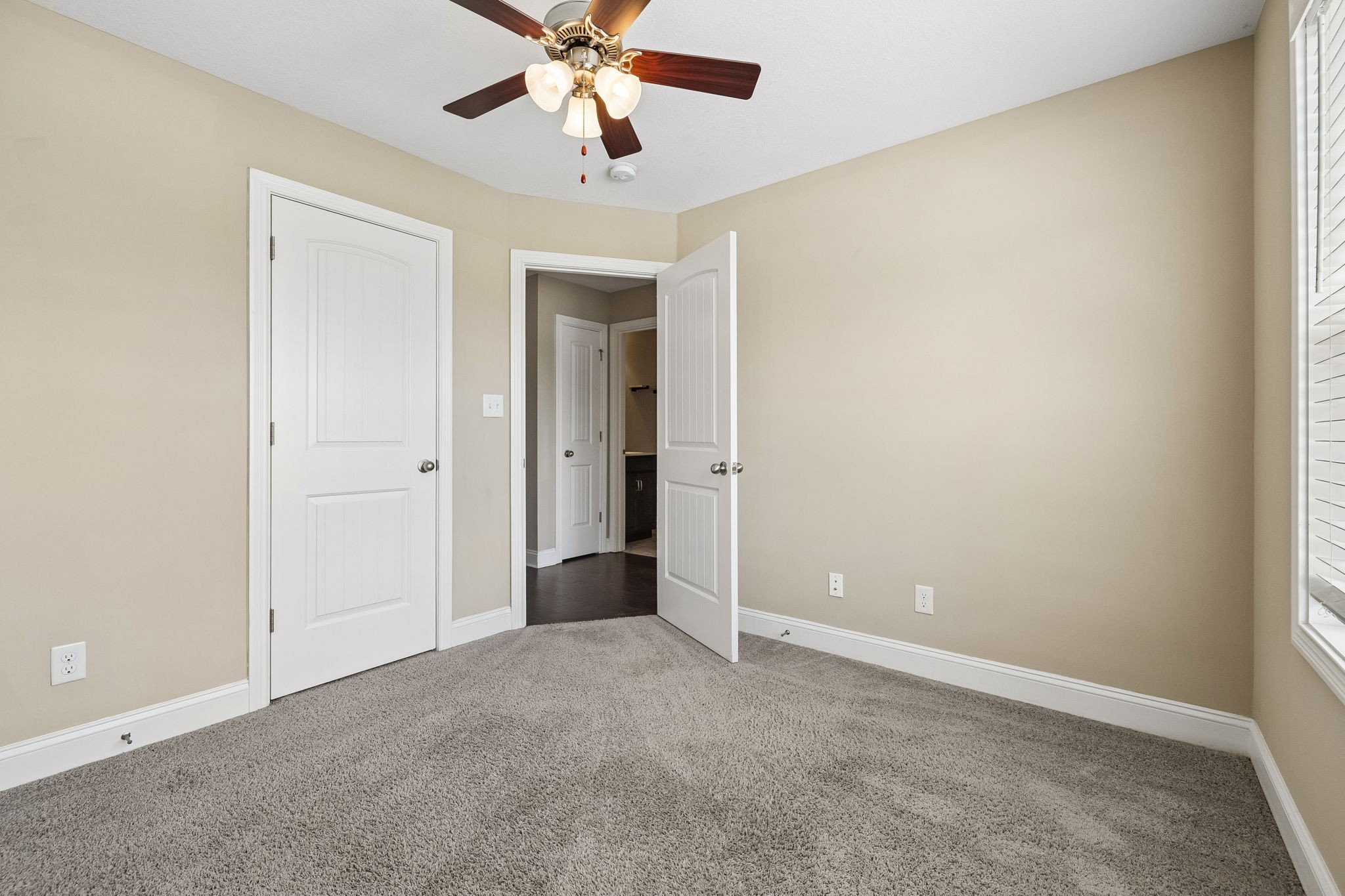 2280 Colston Dr