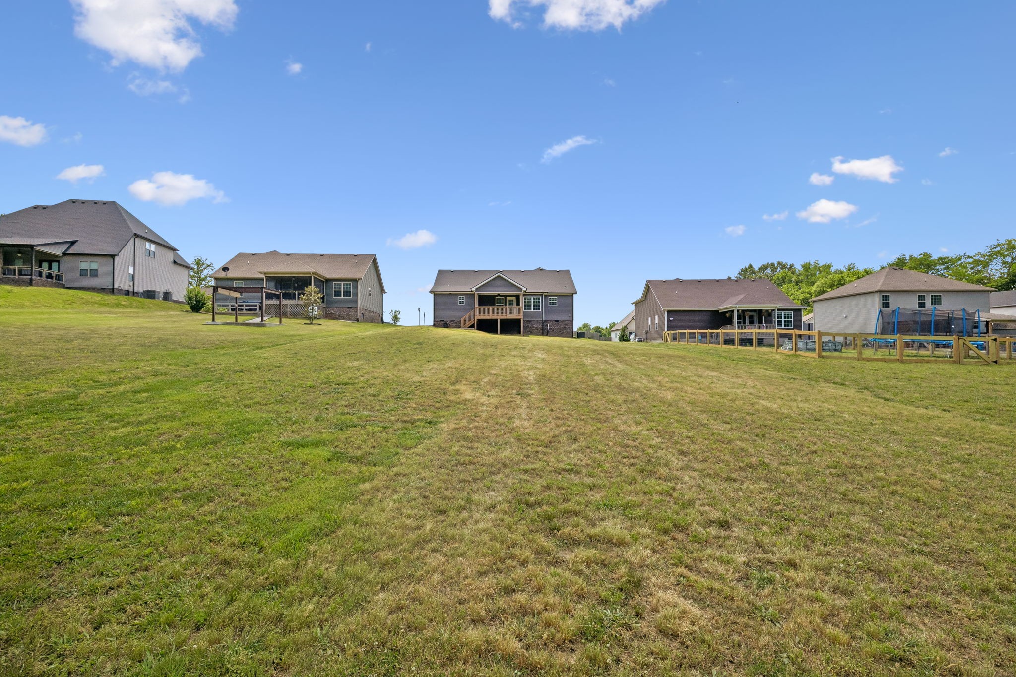 2280 Colston Dr