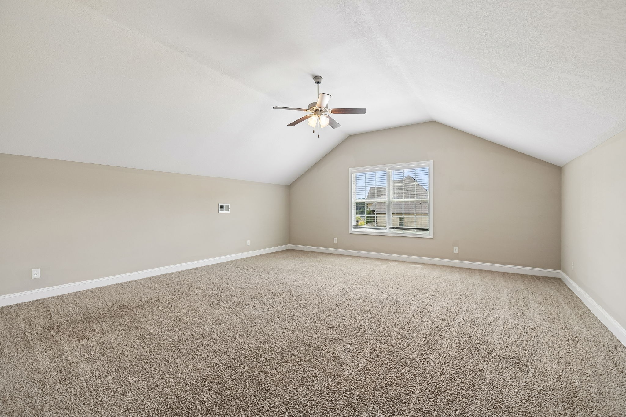2280 Colston Dr