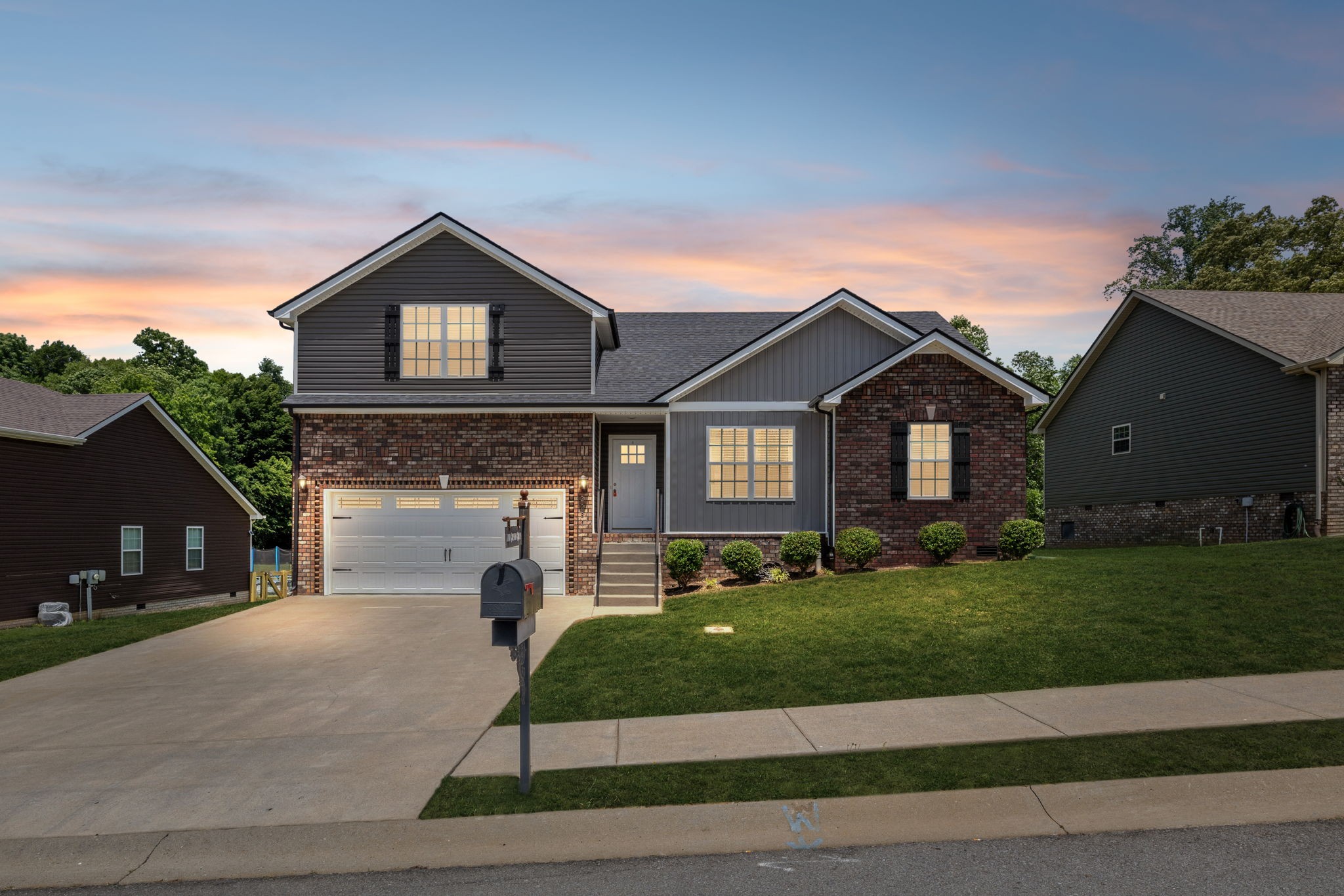 2280 Colston Dr
