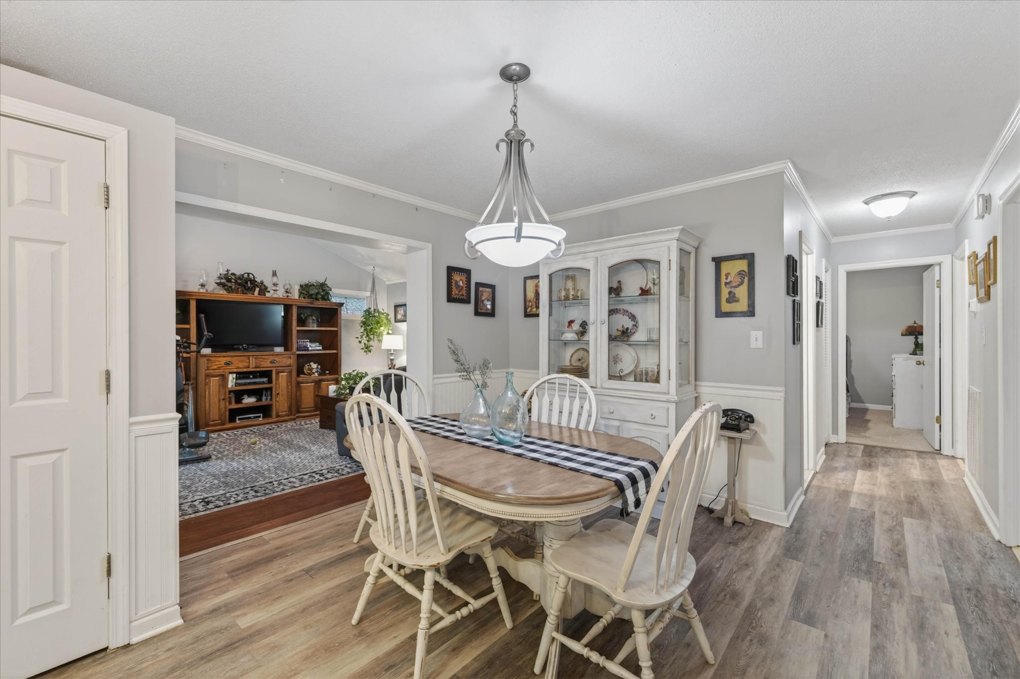 1814 Old Trenton Rd
