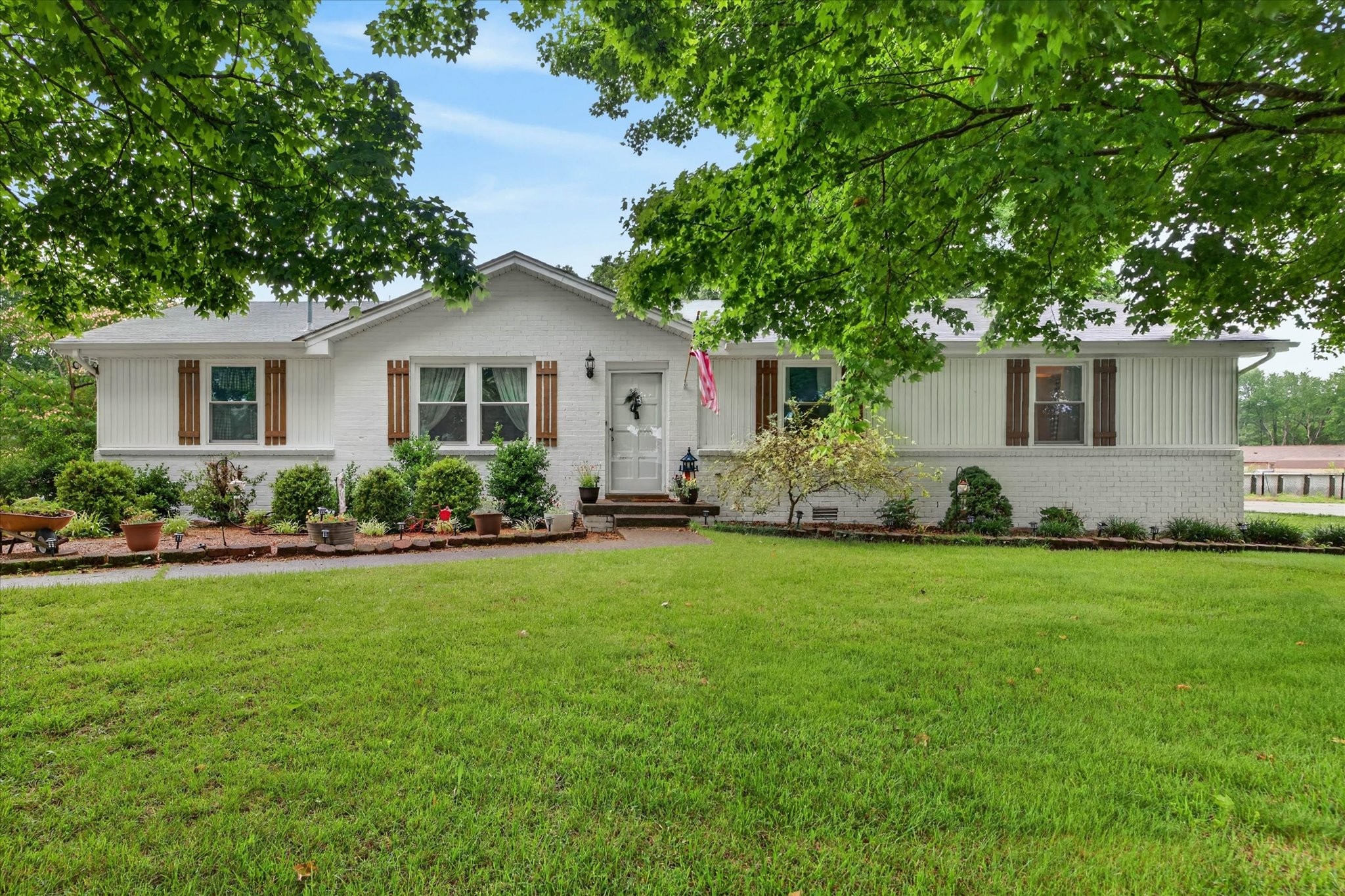 1814 Old Trenton Rd