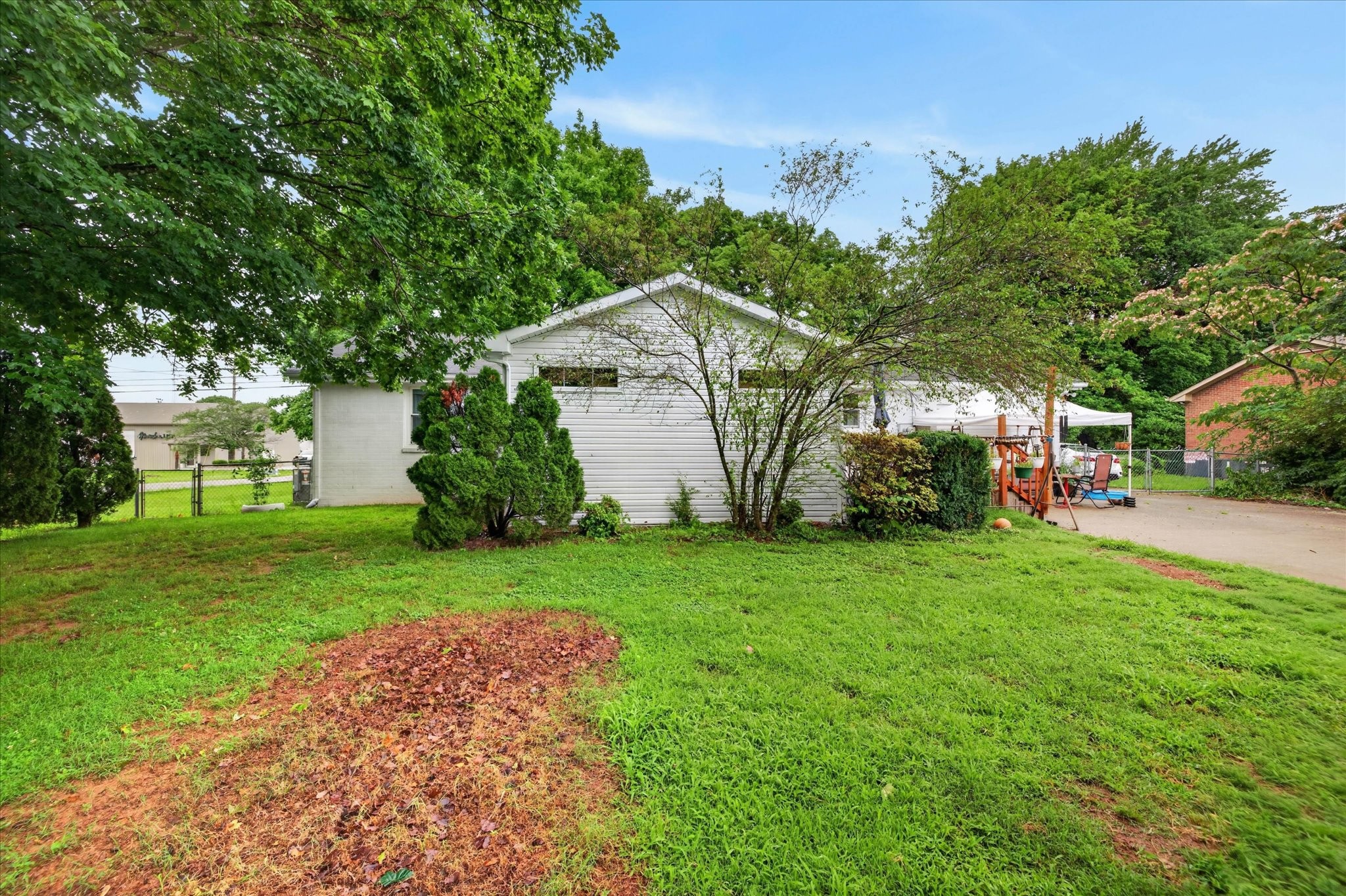 1814 Old Trenton Rd