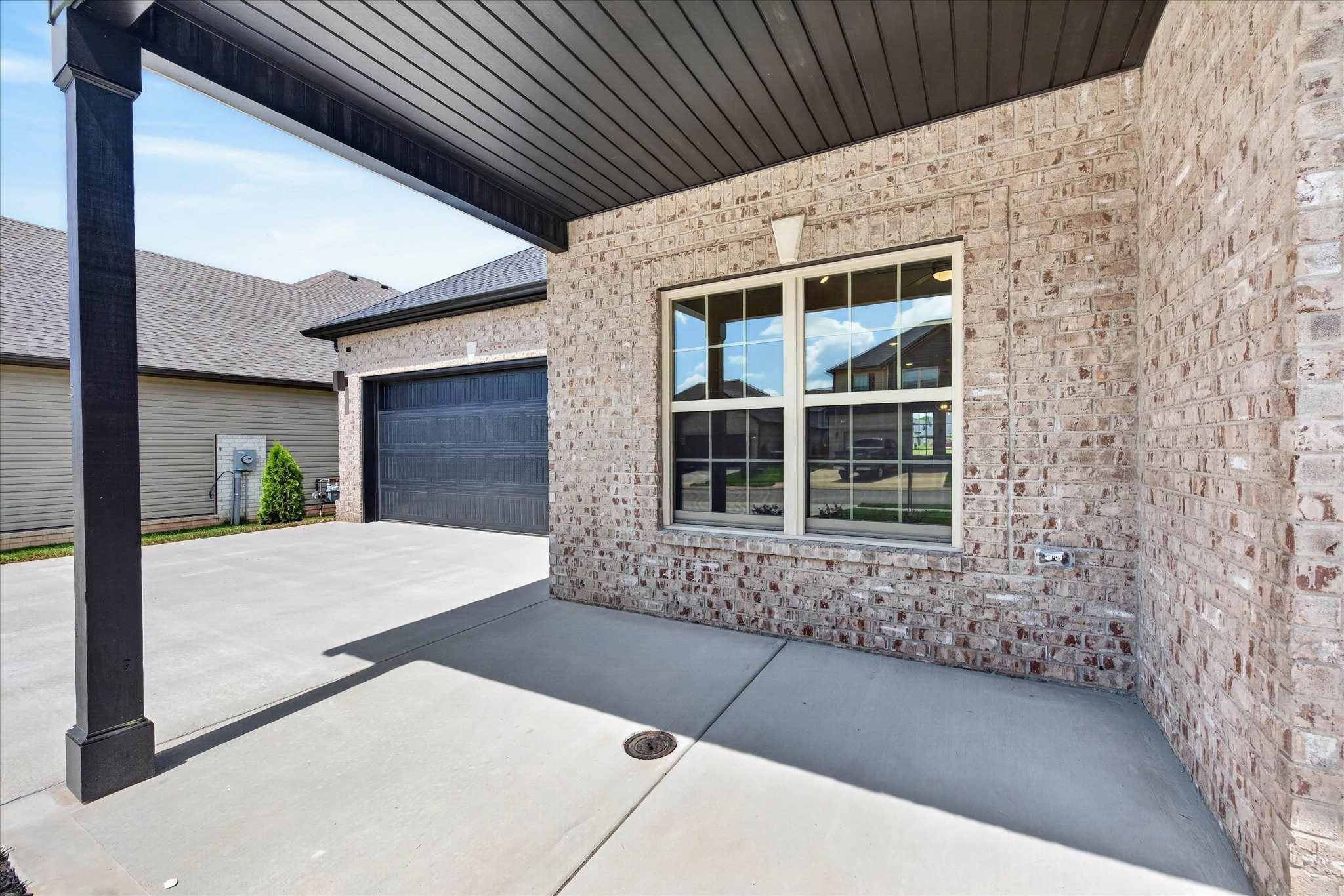 645 Woodrush Dr