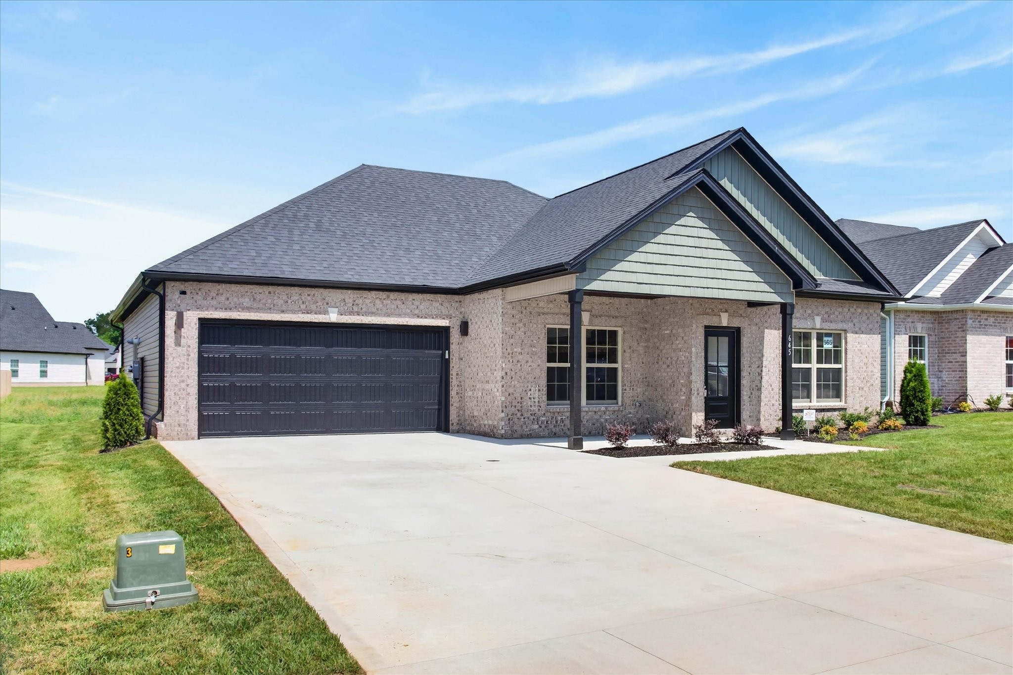 645 Woodrush Dr