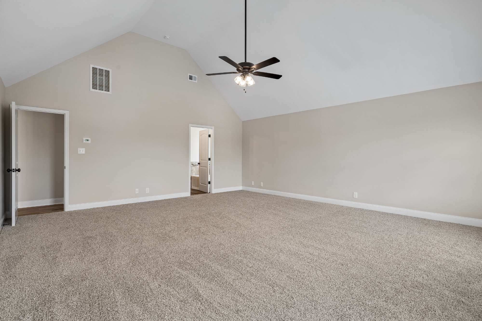 1240 Winterset Dr