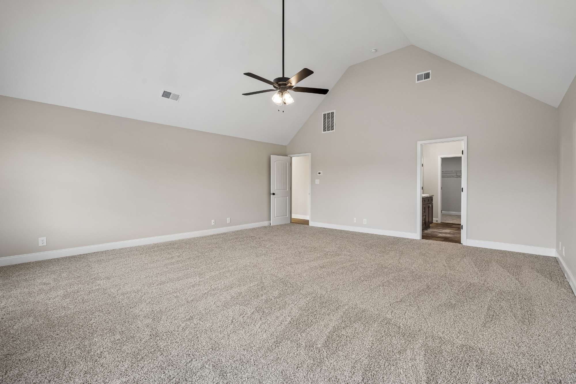 1240 Winterset Dr