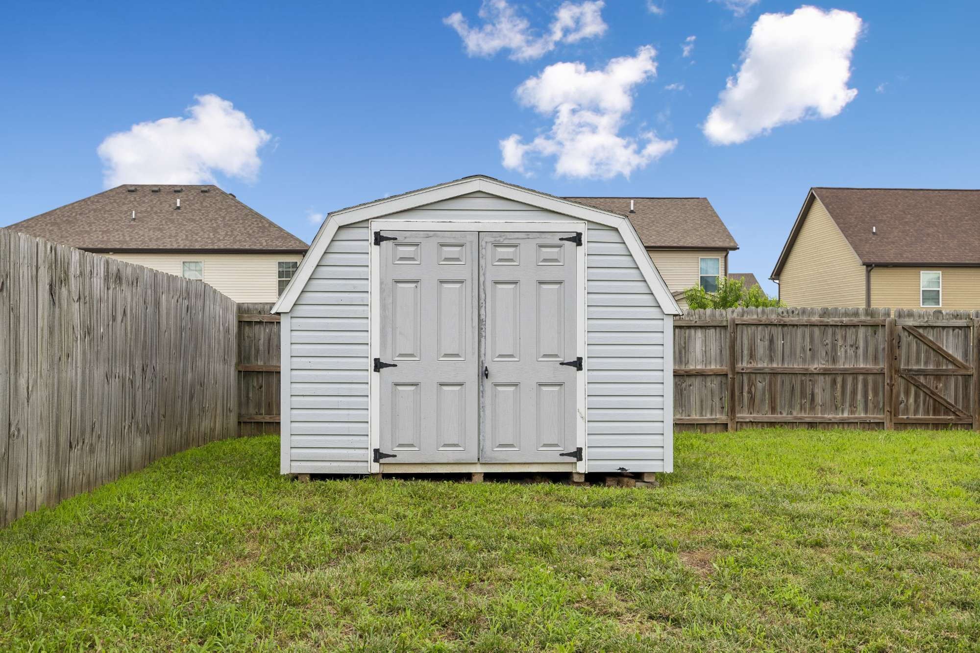 1240 Winterset Dr