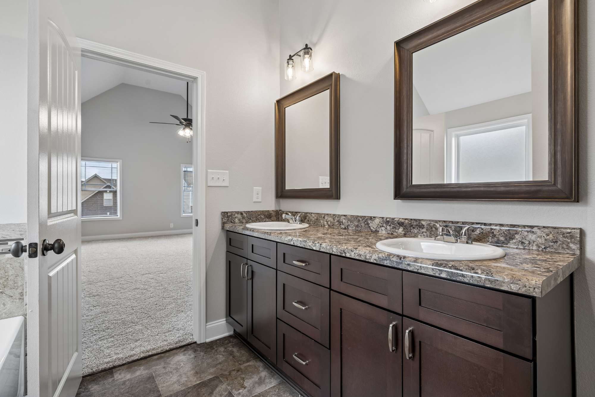 1240 Winterset Dr