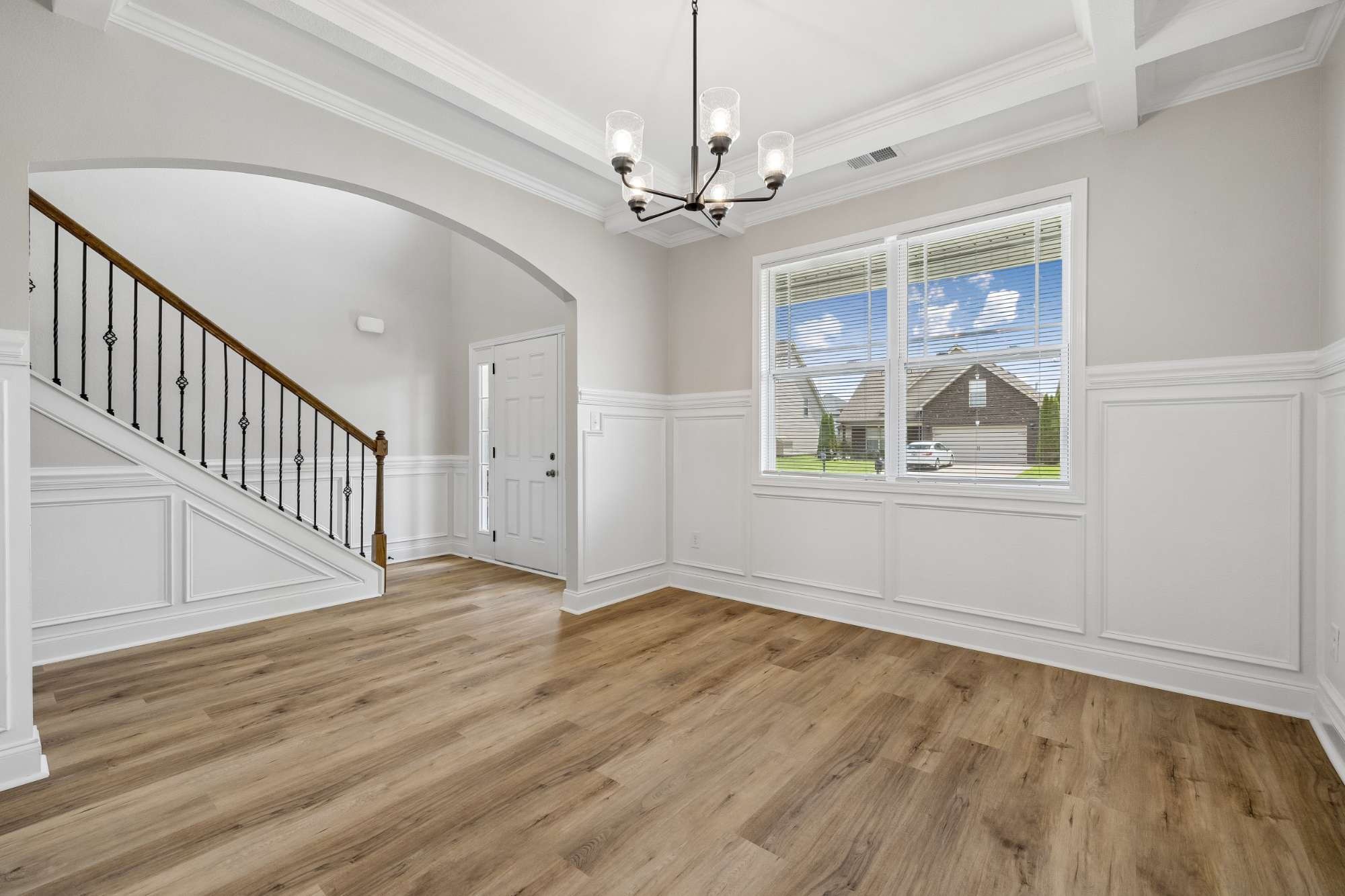 1240 Winterset Dr