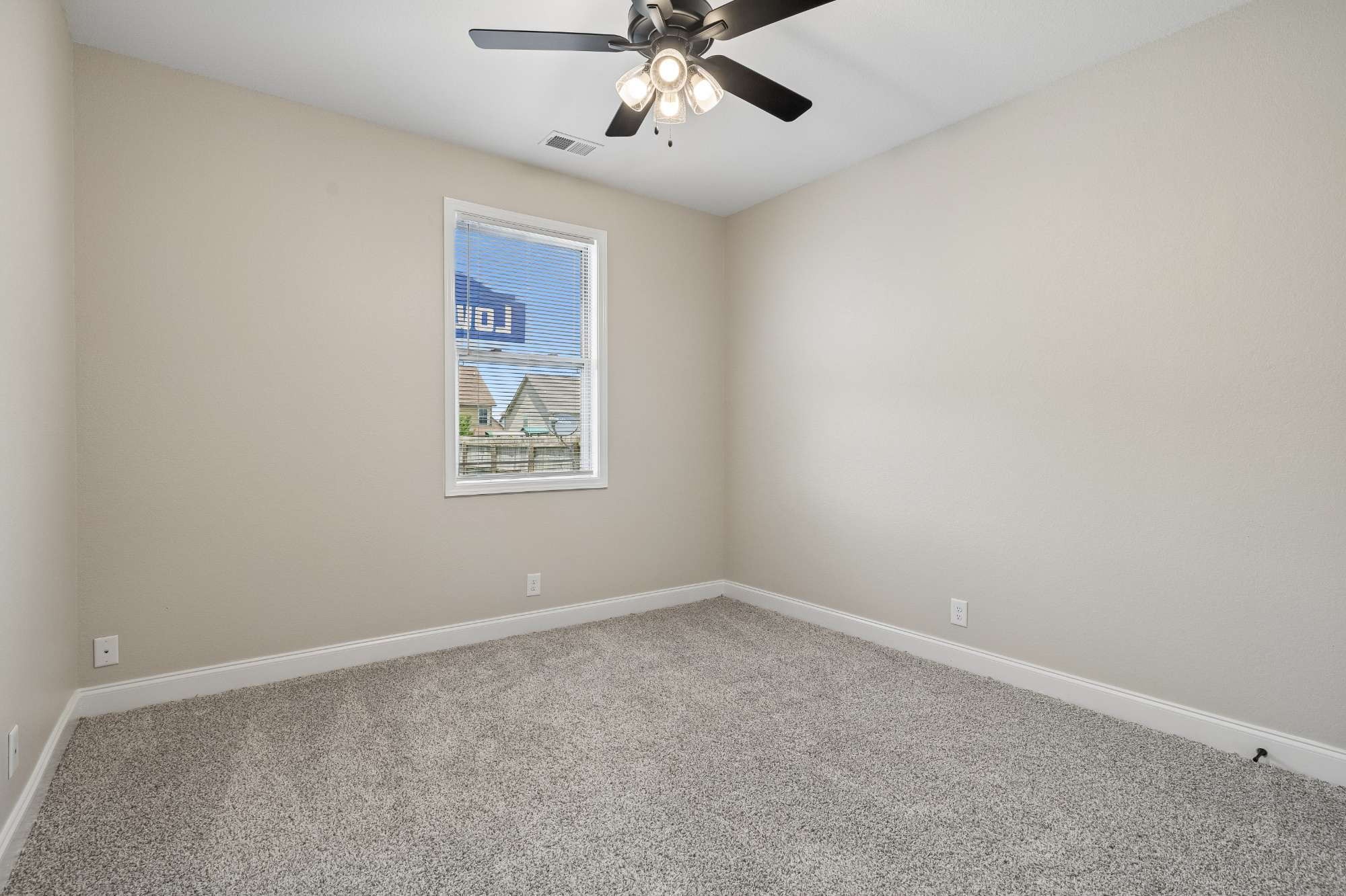 1240 Winterset Dr
