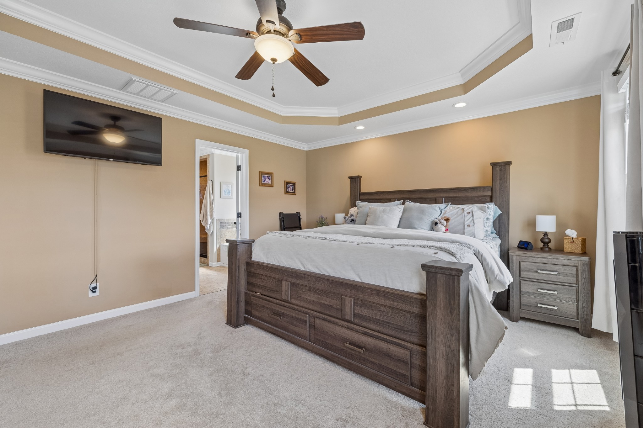 920 Tanager Ct