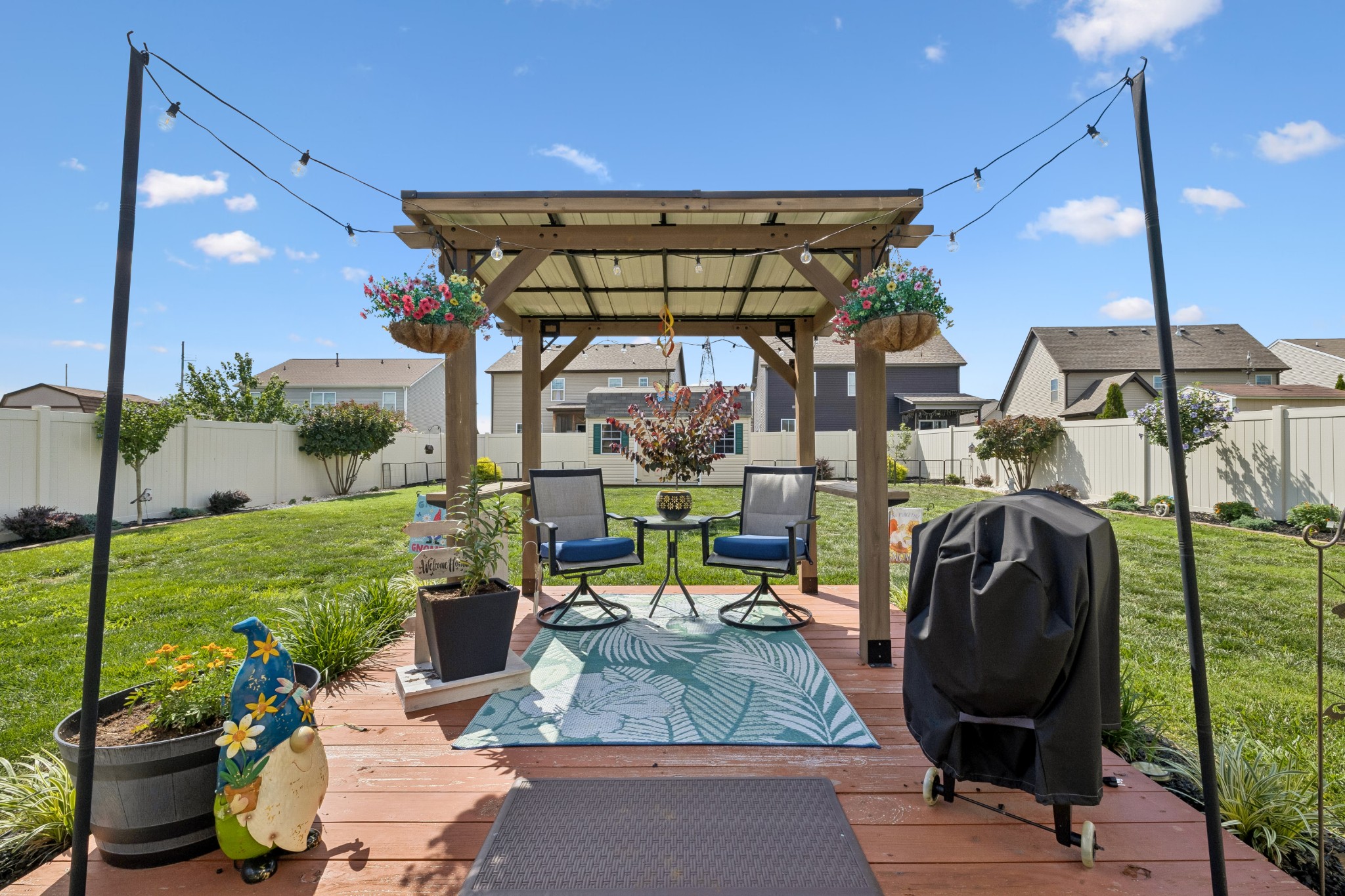 920 Tanager Ct