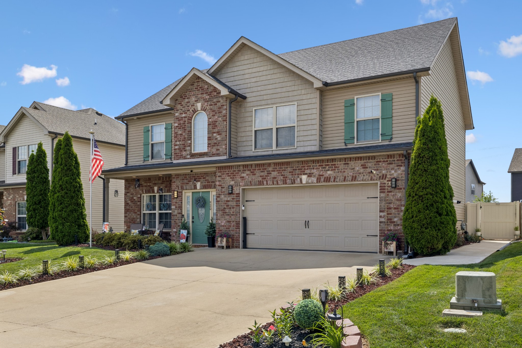 920 Tanager Ct