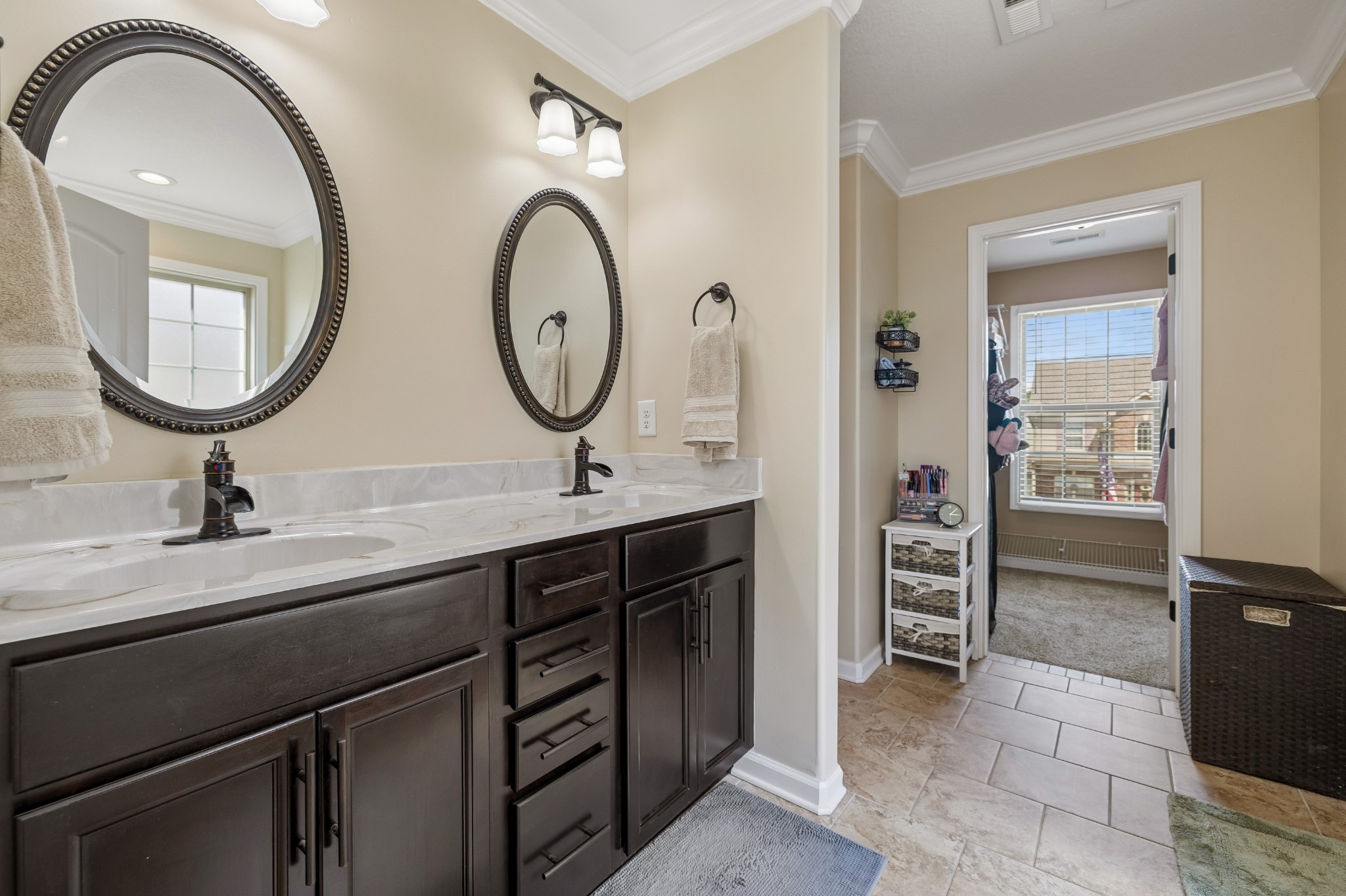 920 Tanager Ct