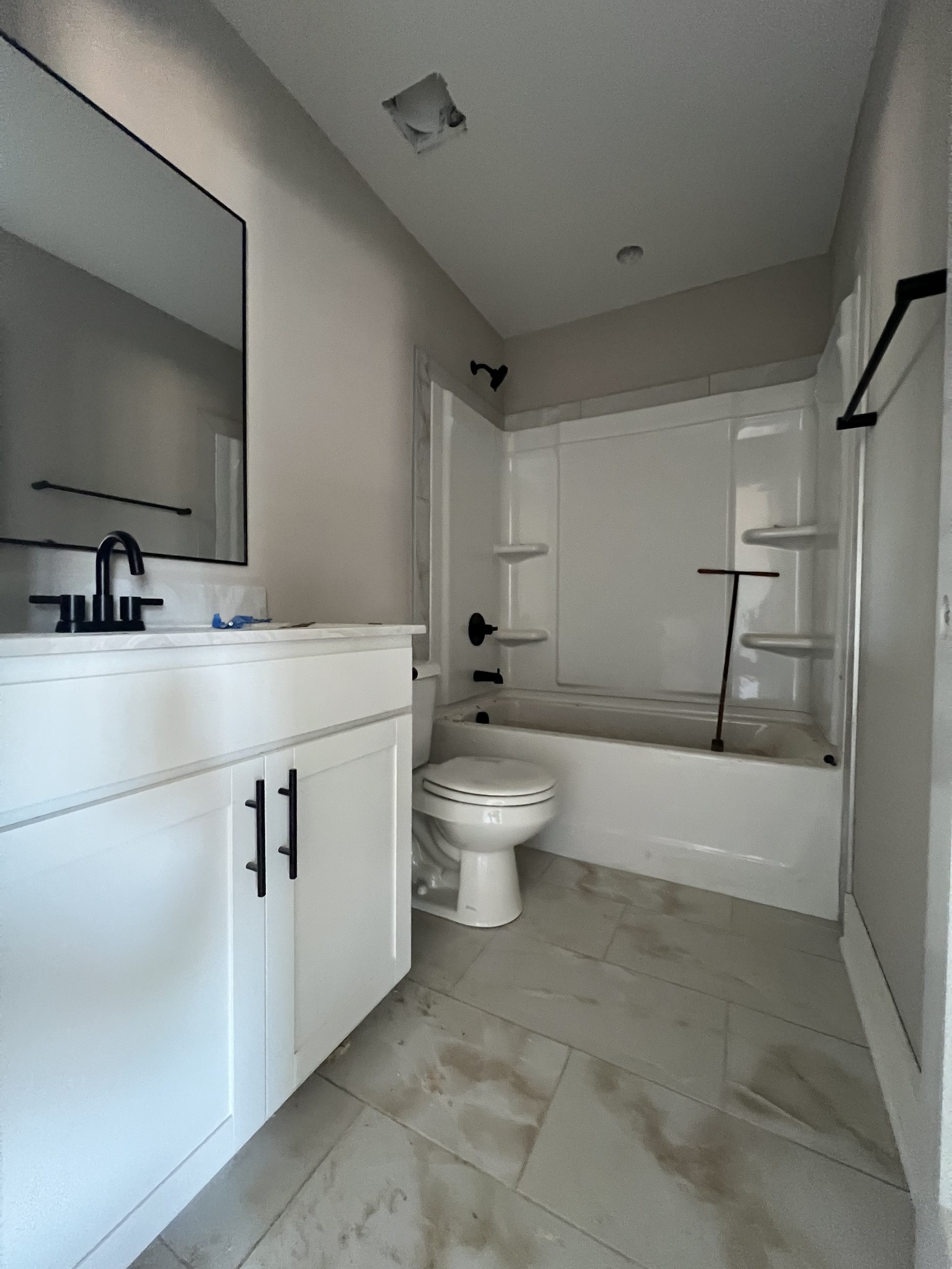 794 Carrillo Dr