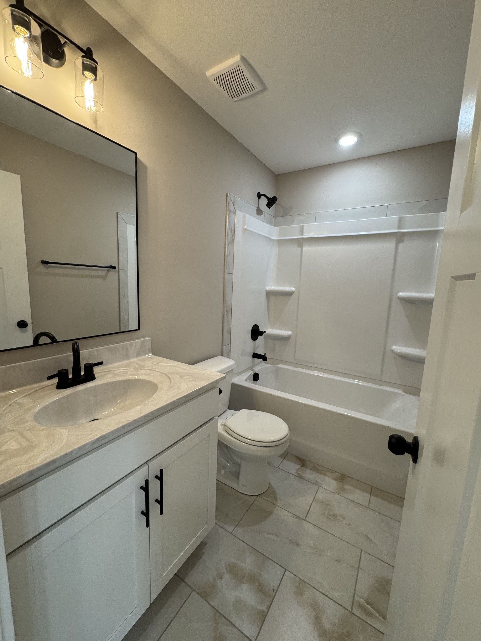 794 Carrillo Dr