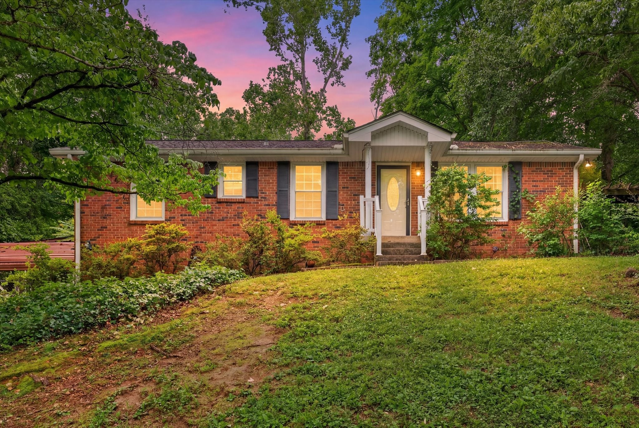 700 Dean Rd