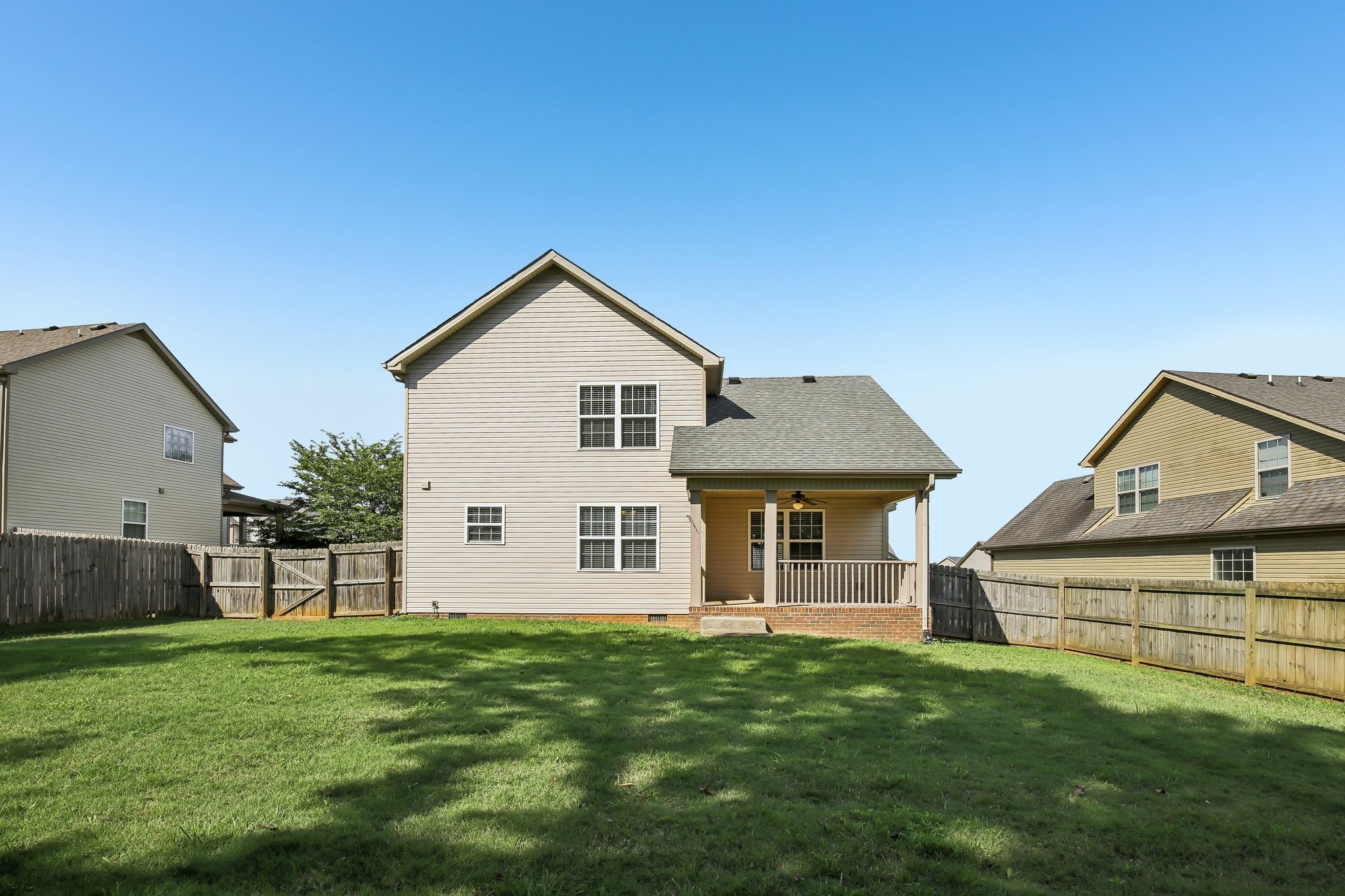 1080 Castlerock Dr