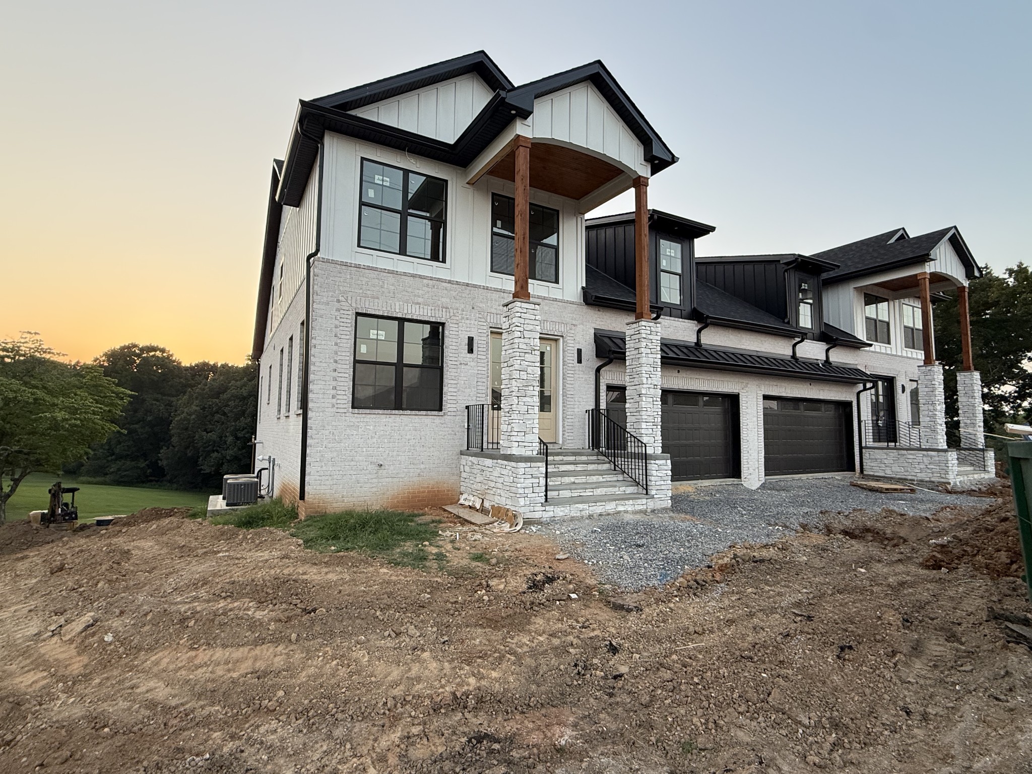 112 Fairway Dr