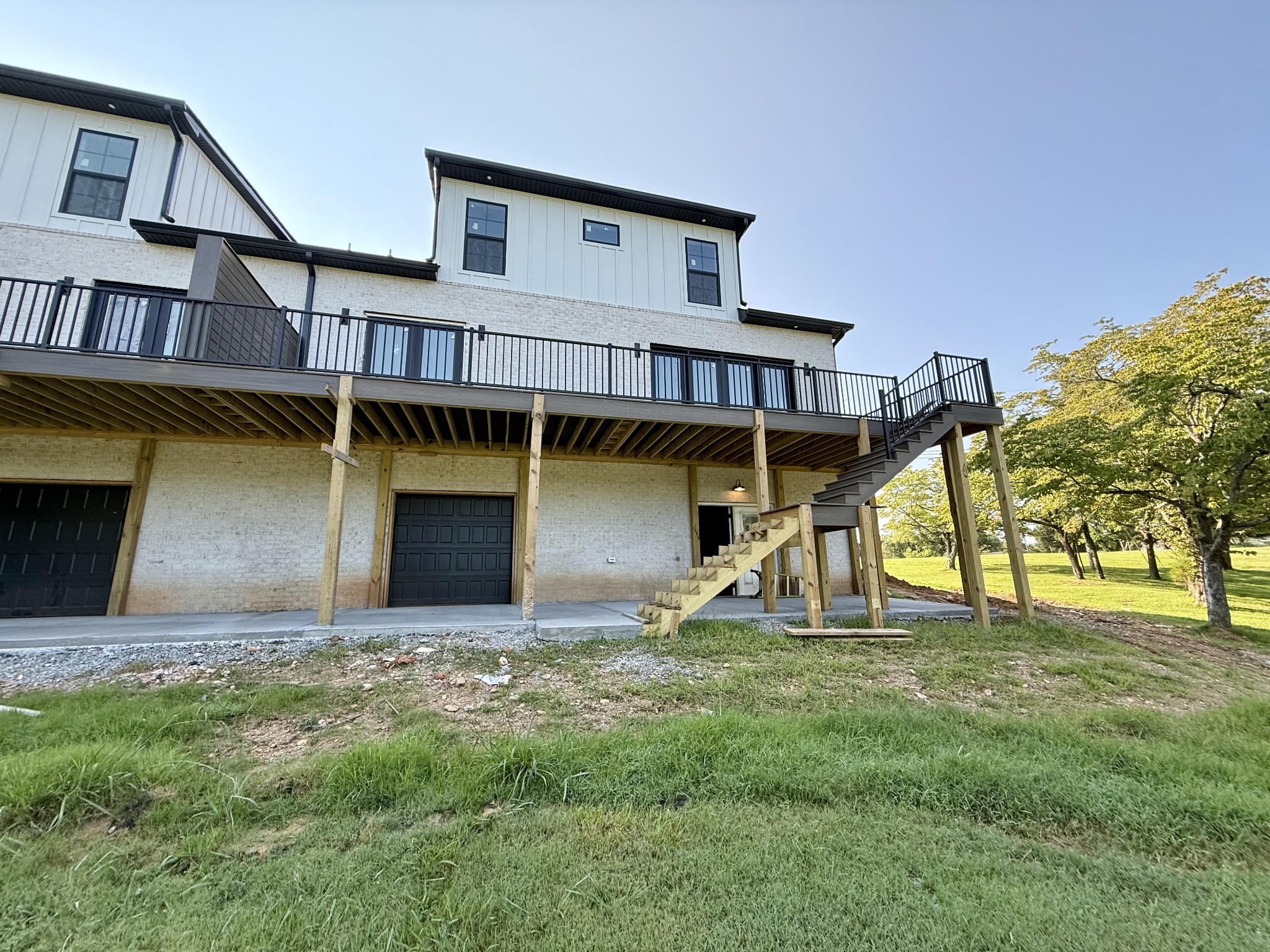 112 Fairway Dr