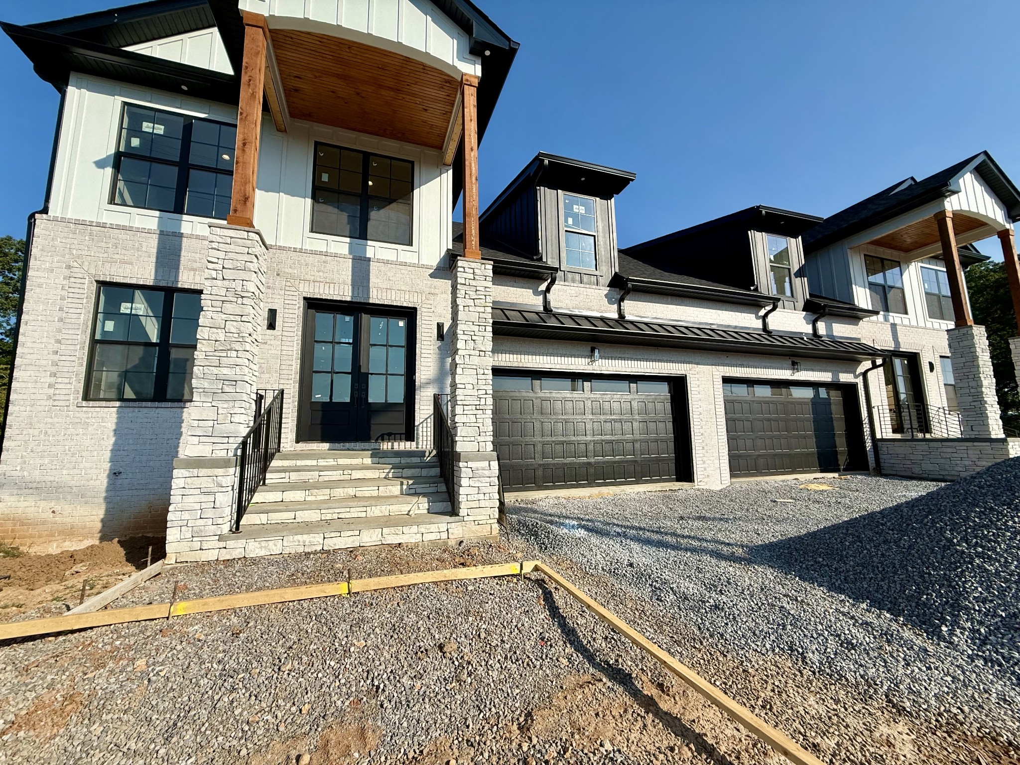112 Fairway Dr