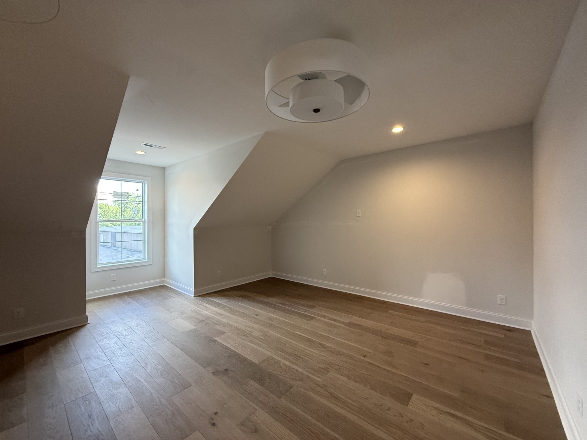 112 Fairway Dr