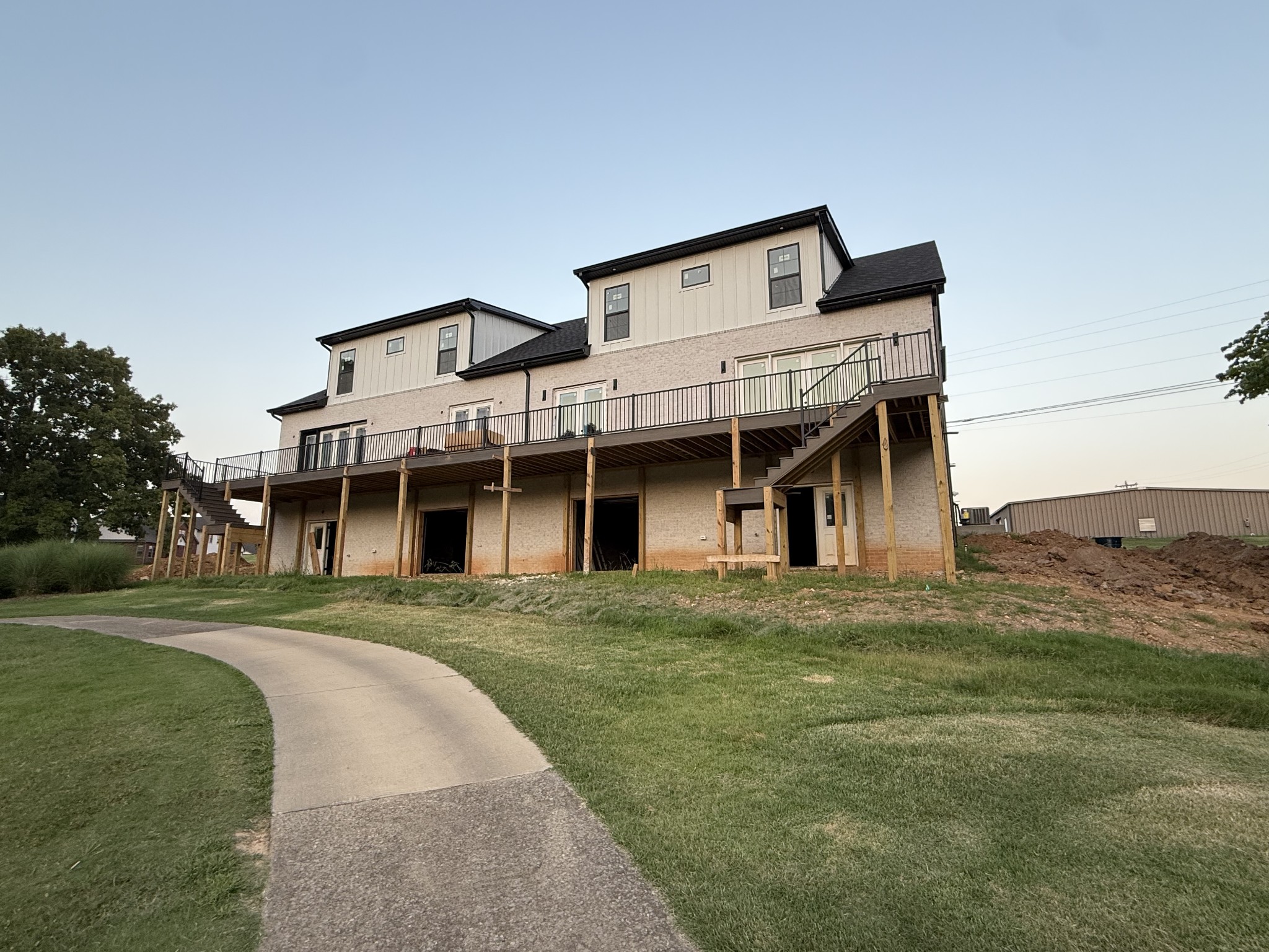 111 Fairway Dr