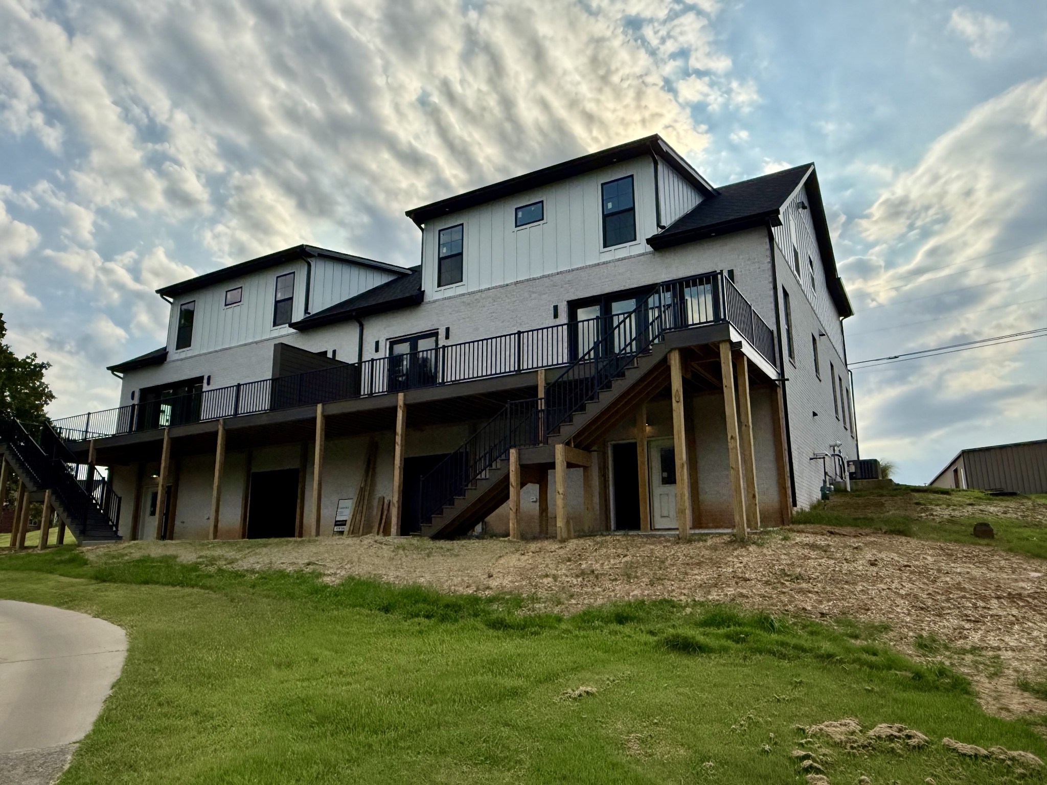 111 Fairway Dr