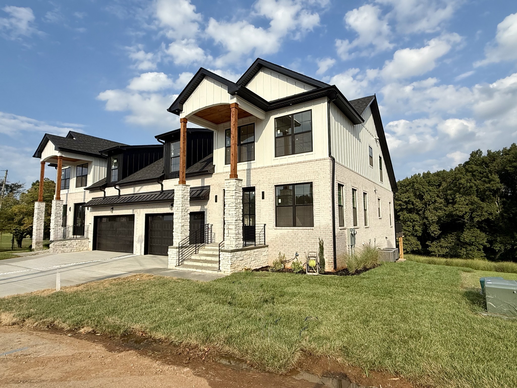 111 Fairway Dr