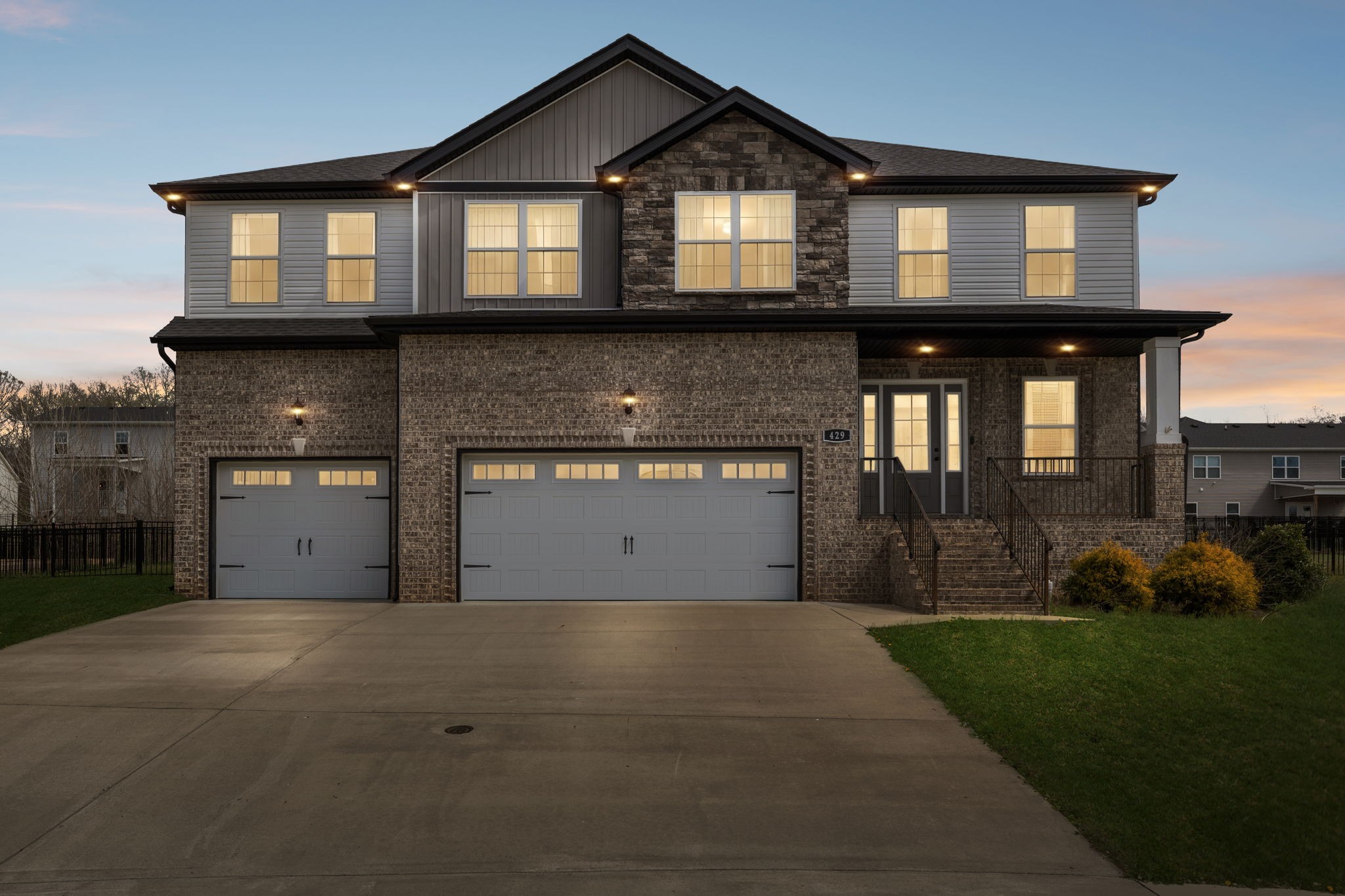 429 Crestwicke Ct