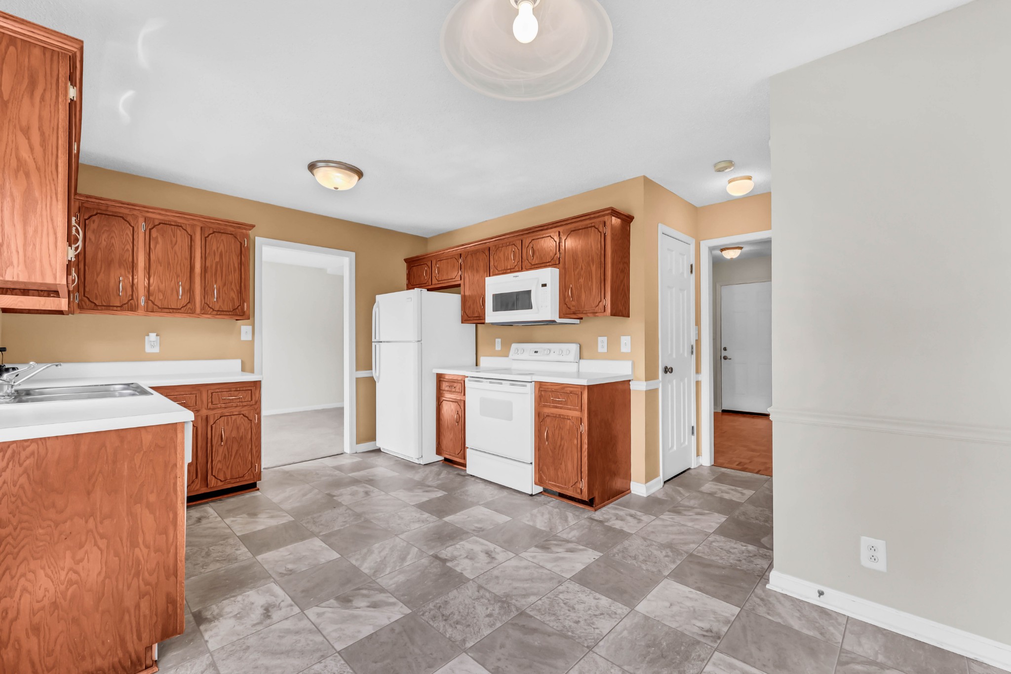 1445 Buchanon Dr