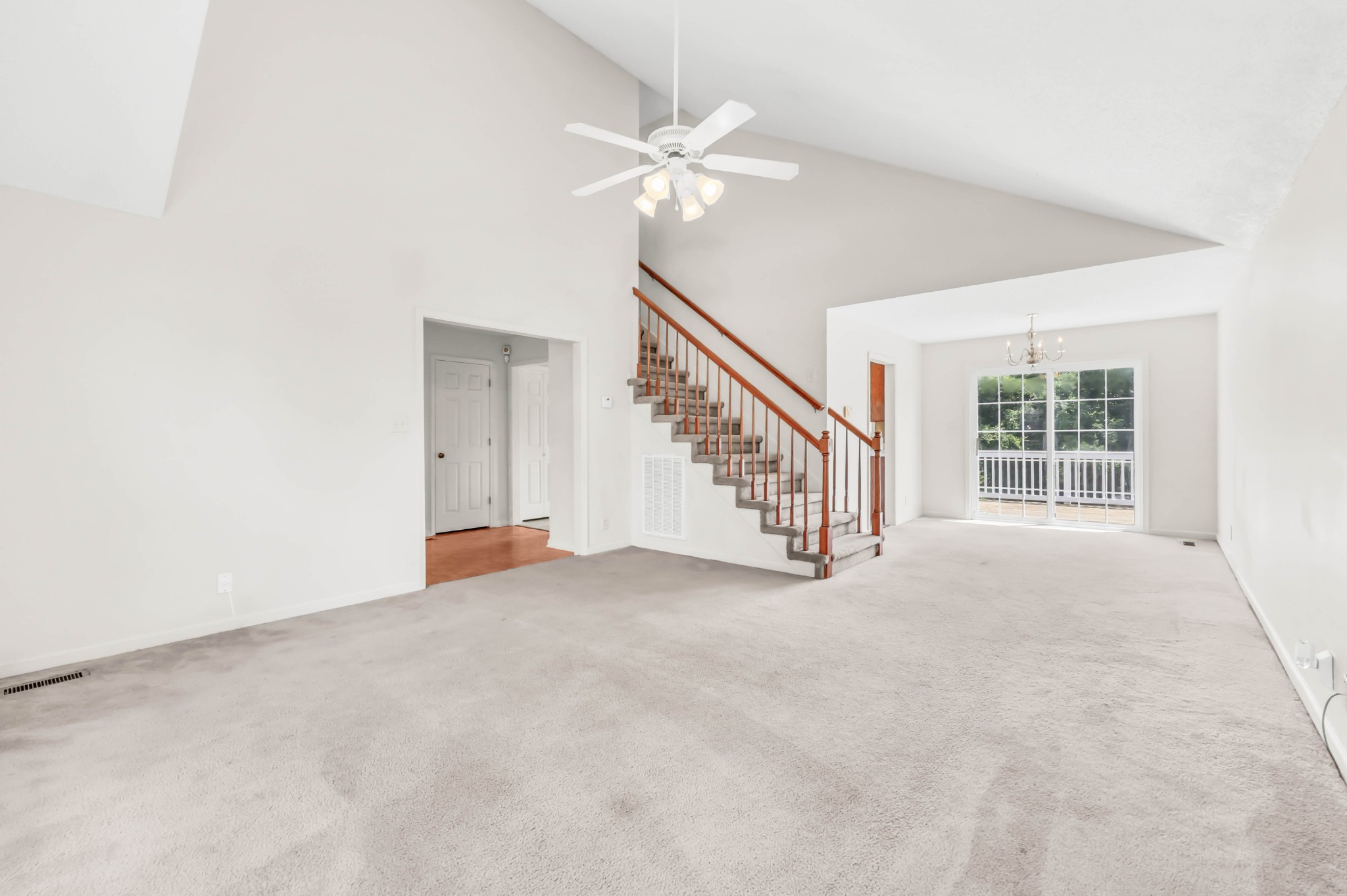 1445 Buchanon Dr