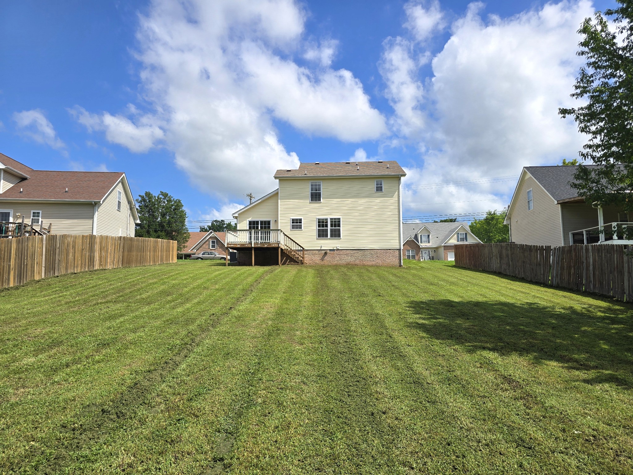 1445 Buchanon Dr