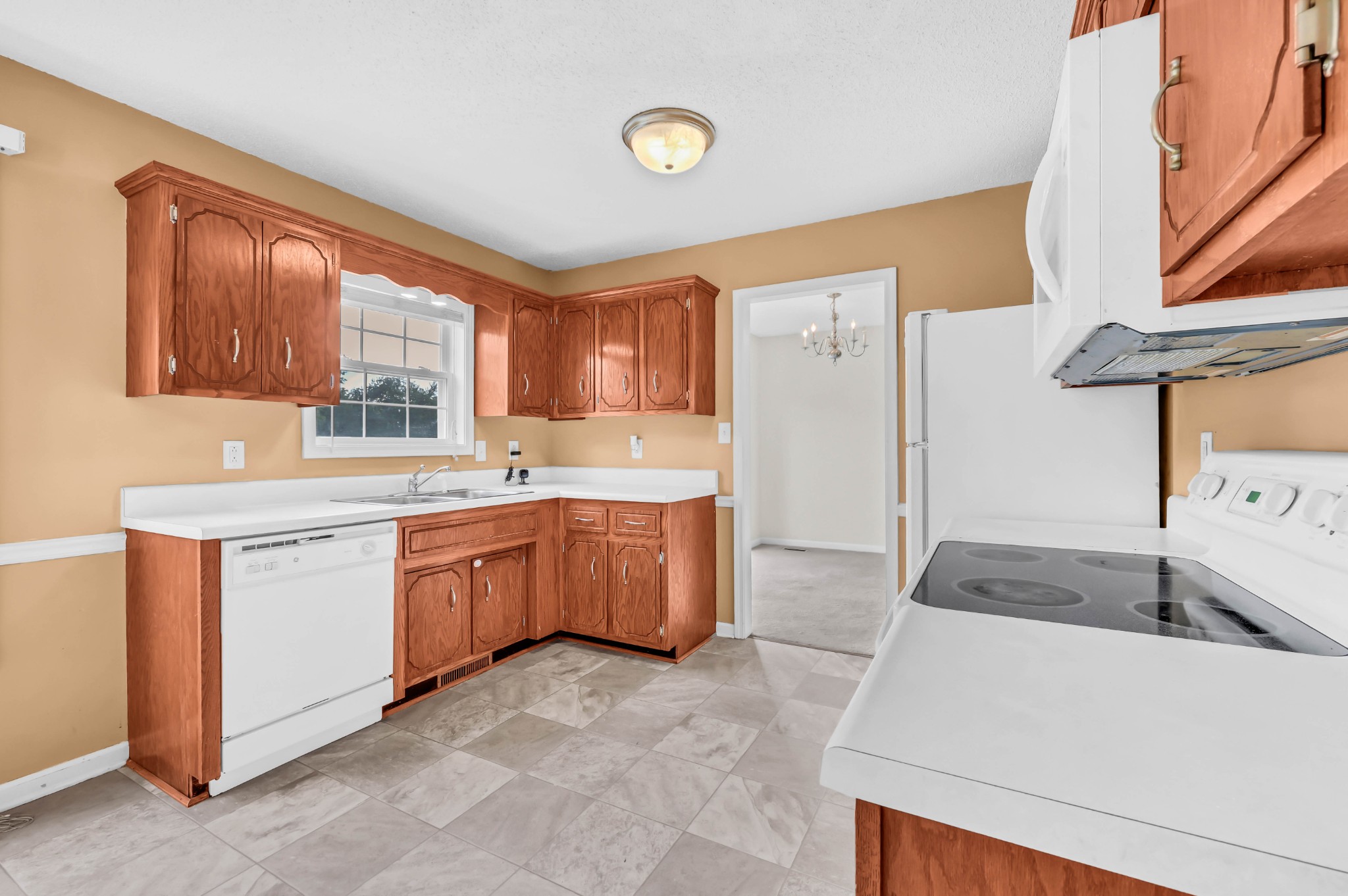 1445 Buchanon Dr