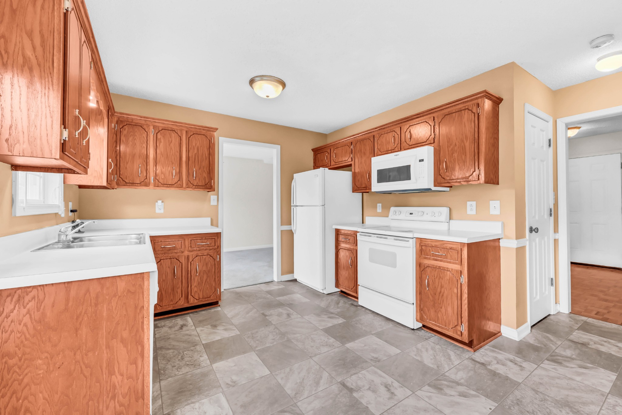 1445 Buchanon Dr