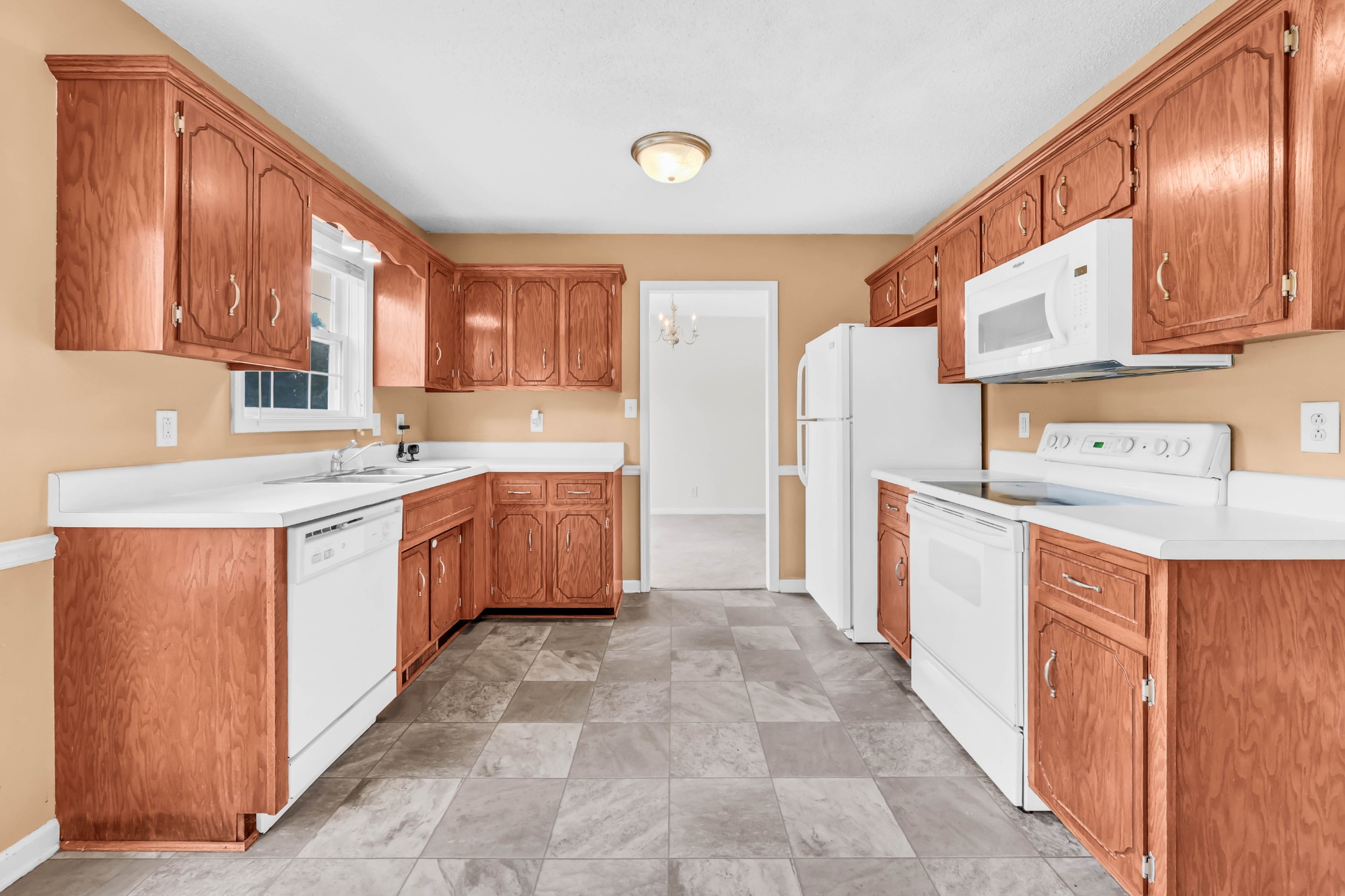 1445 Buchanon Dr