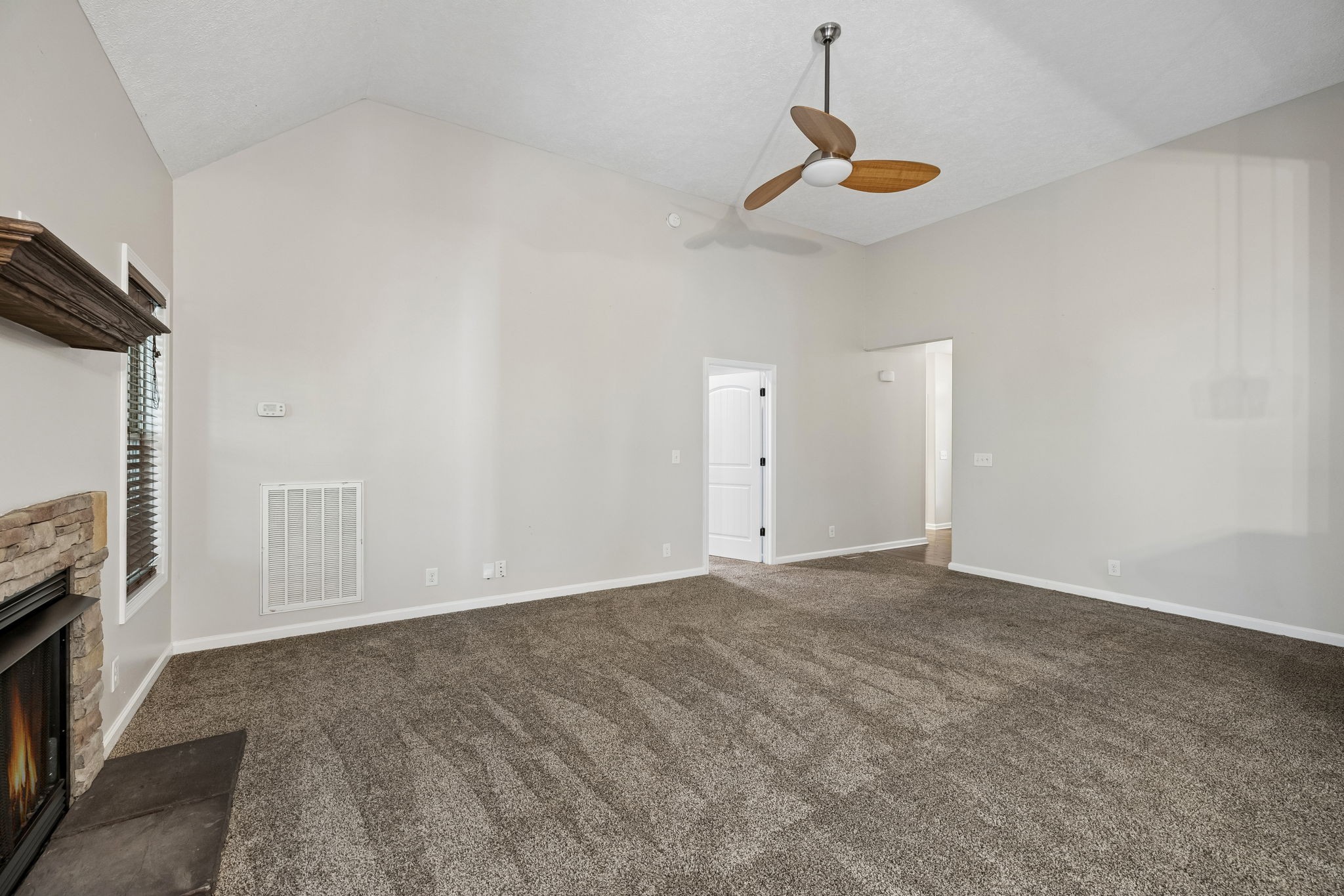 634 Hidden Valley Dr
