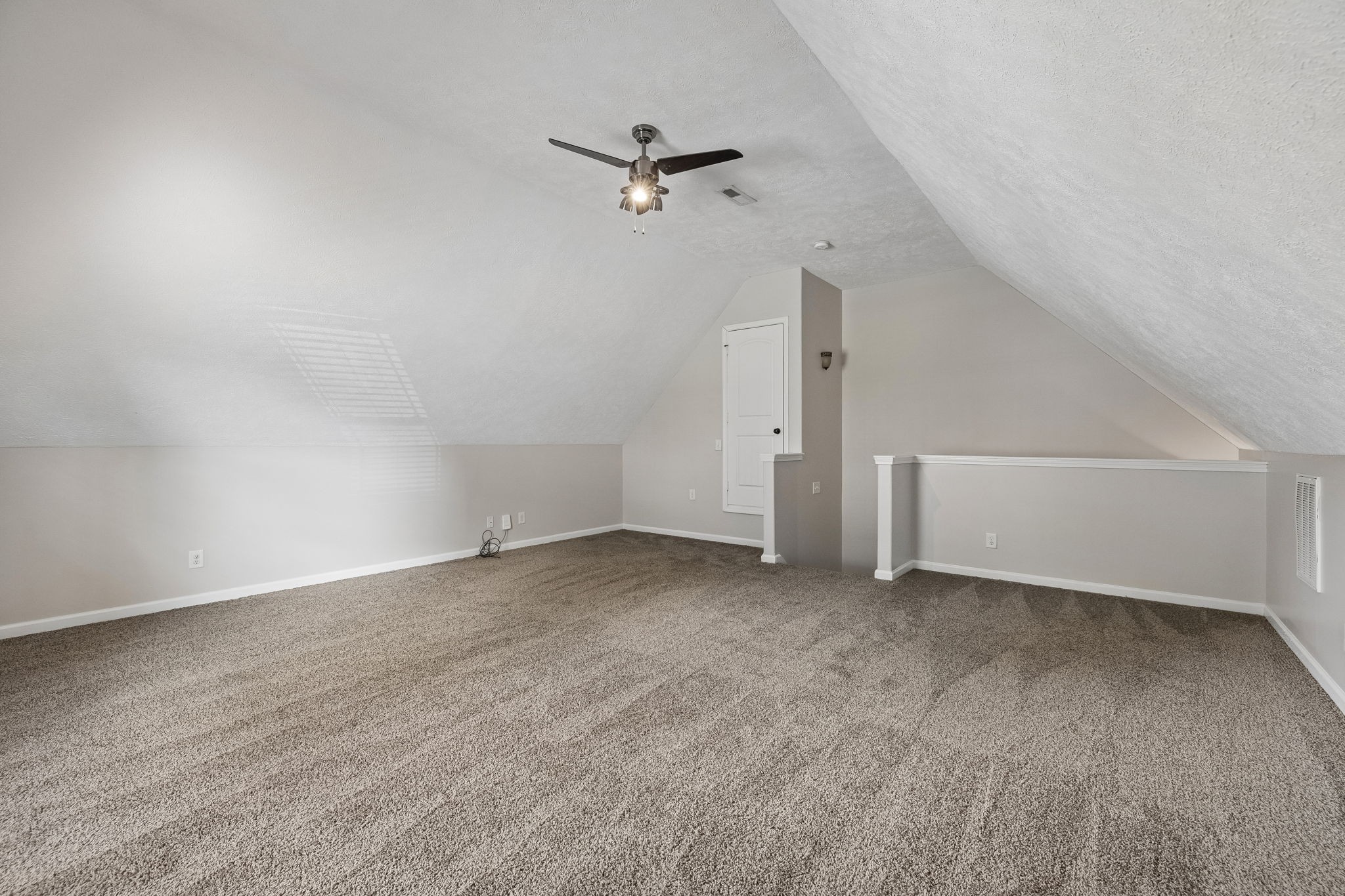634 Hidden Valley Dr