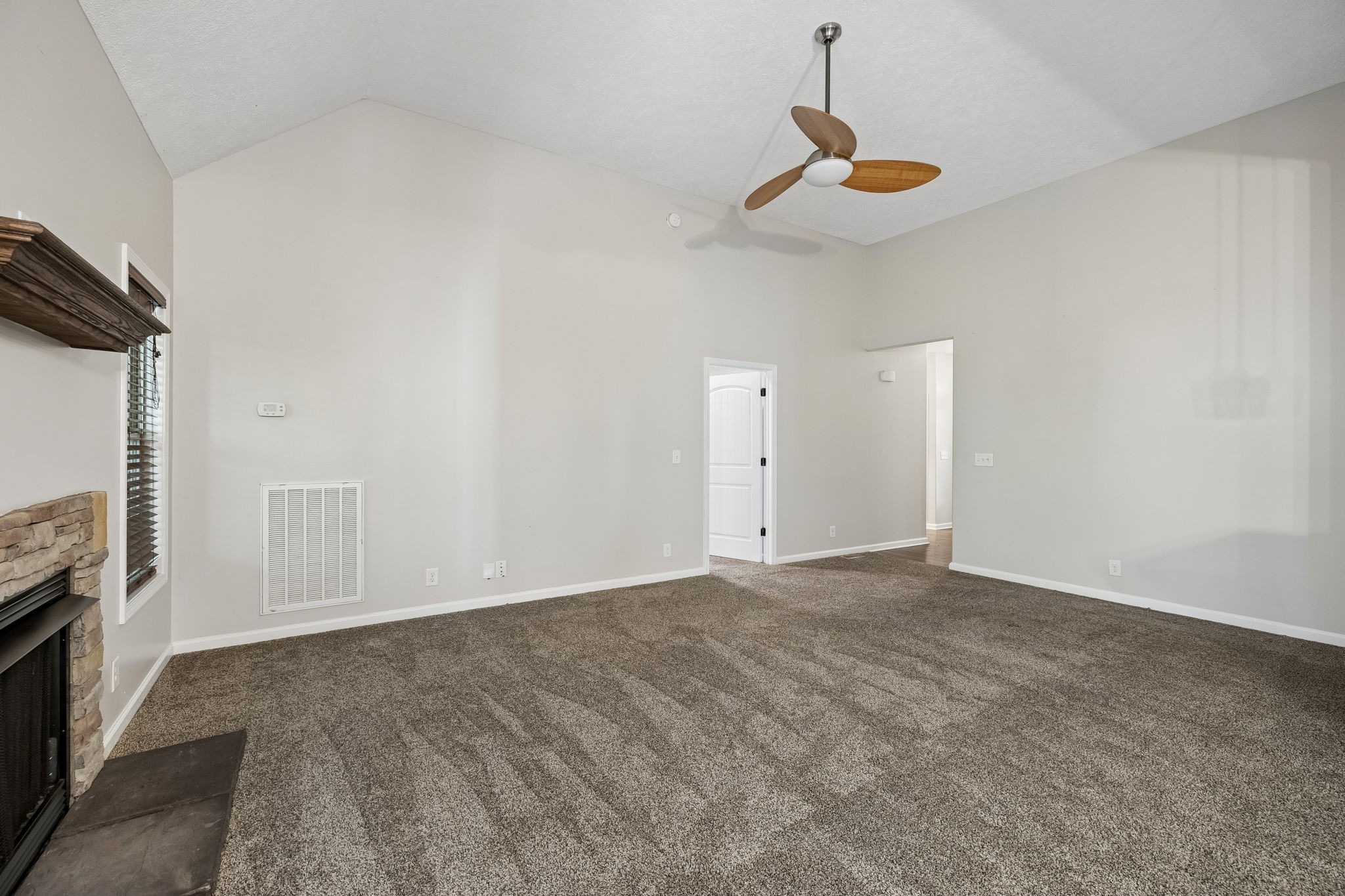 634 Hidden Valley Dr
