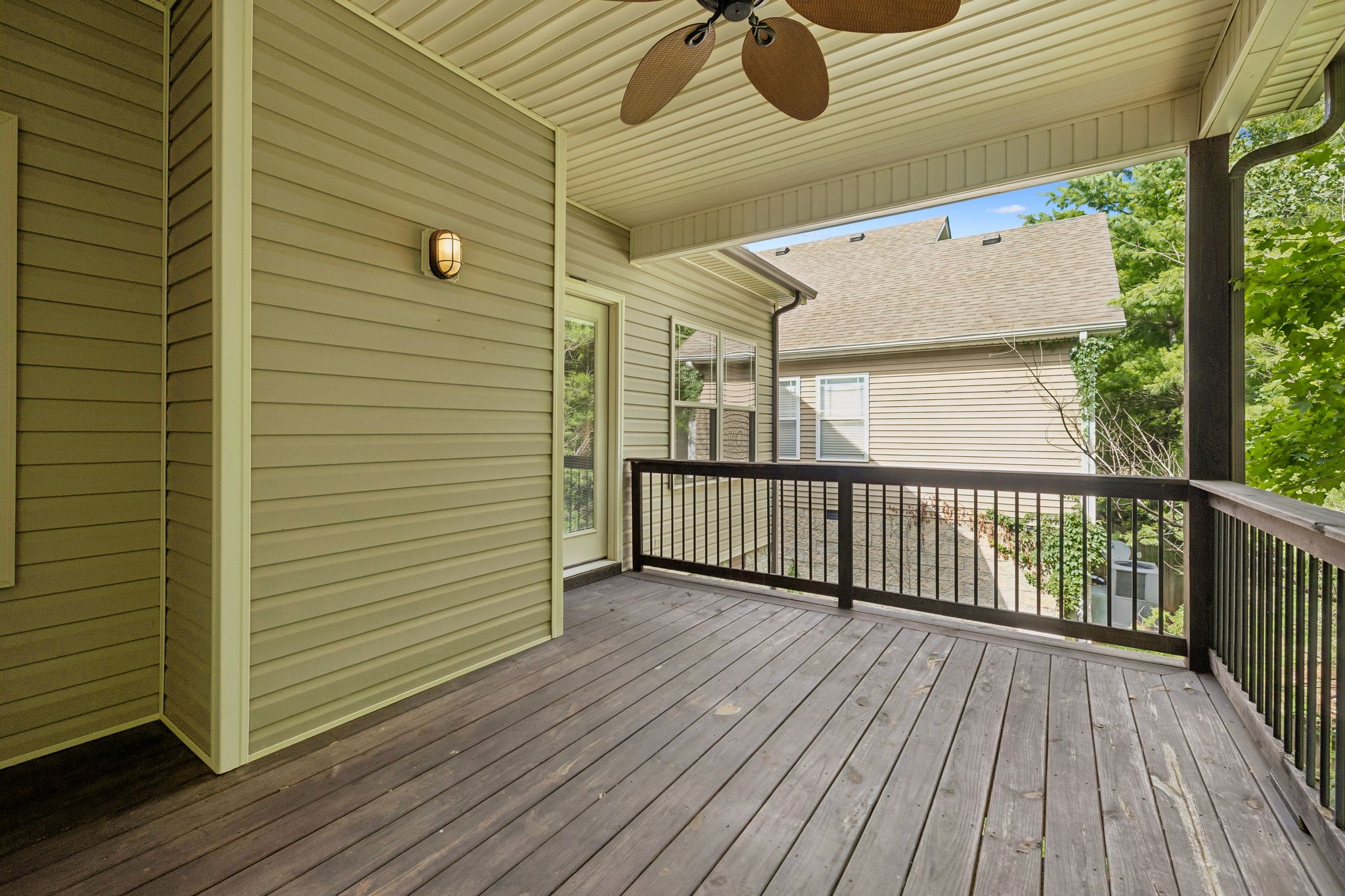 634 Hidden Valley Dr