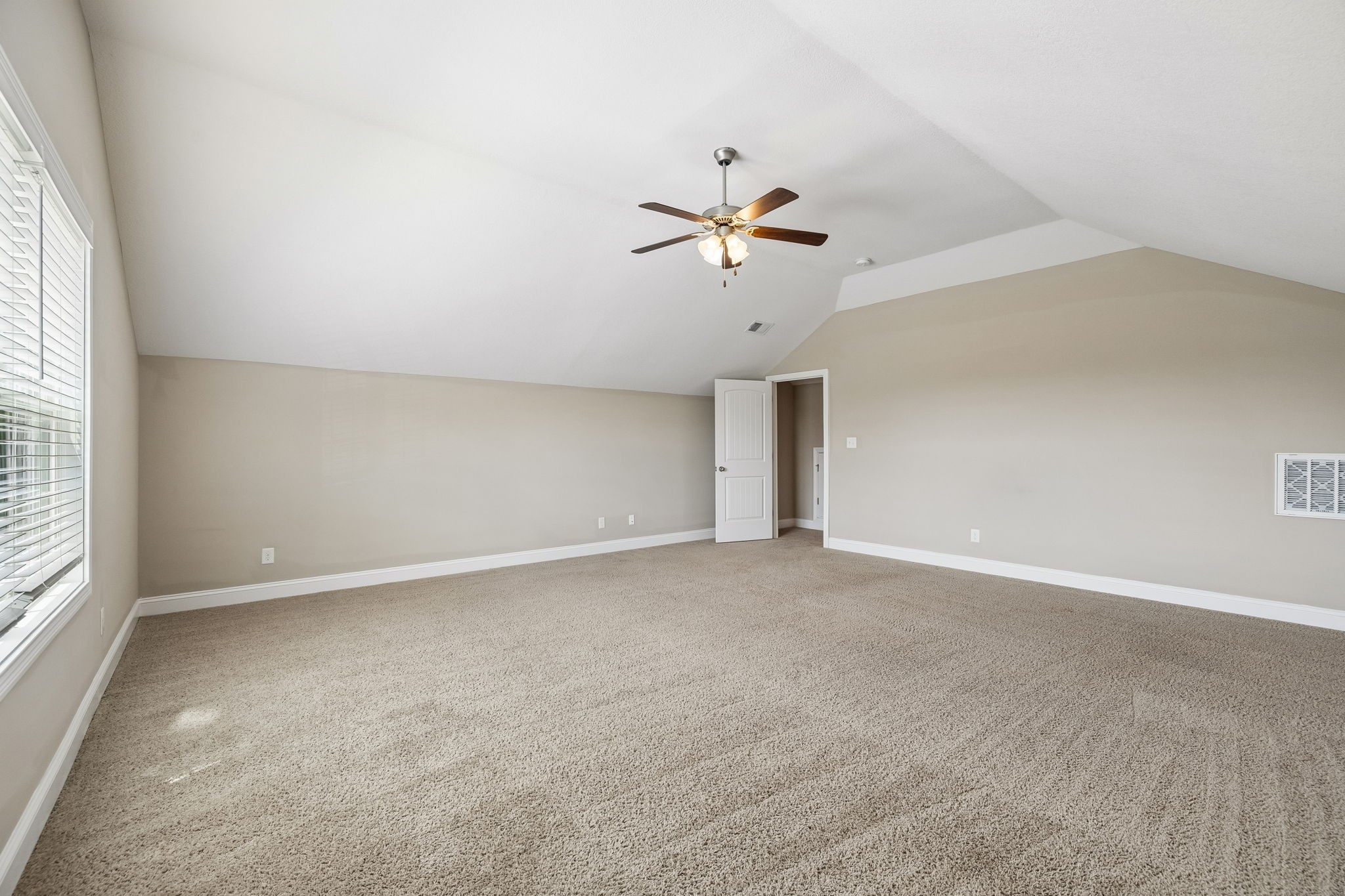 2280 Colston Dr
