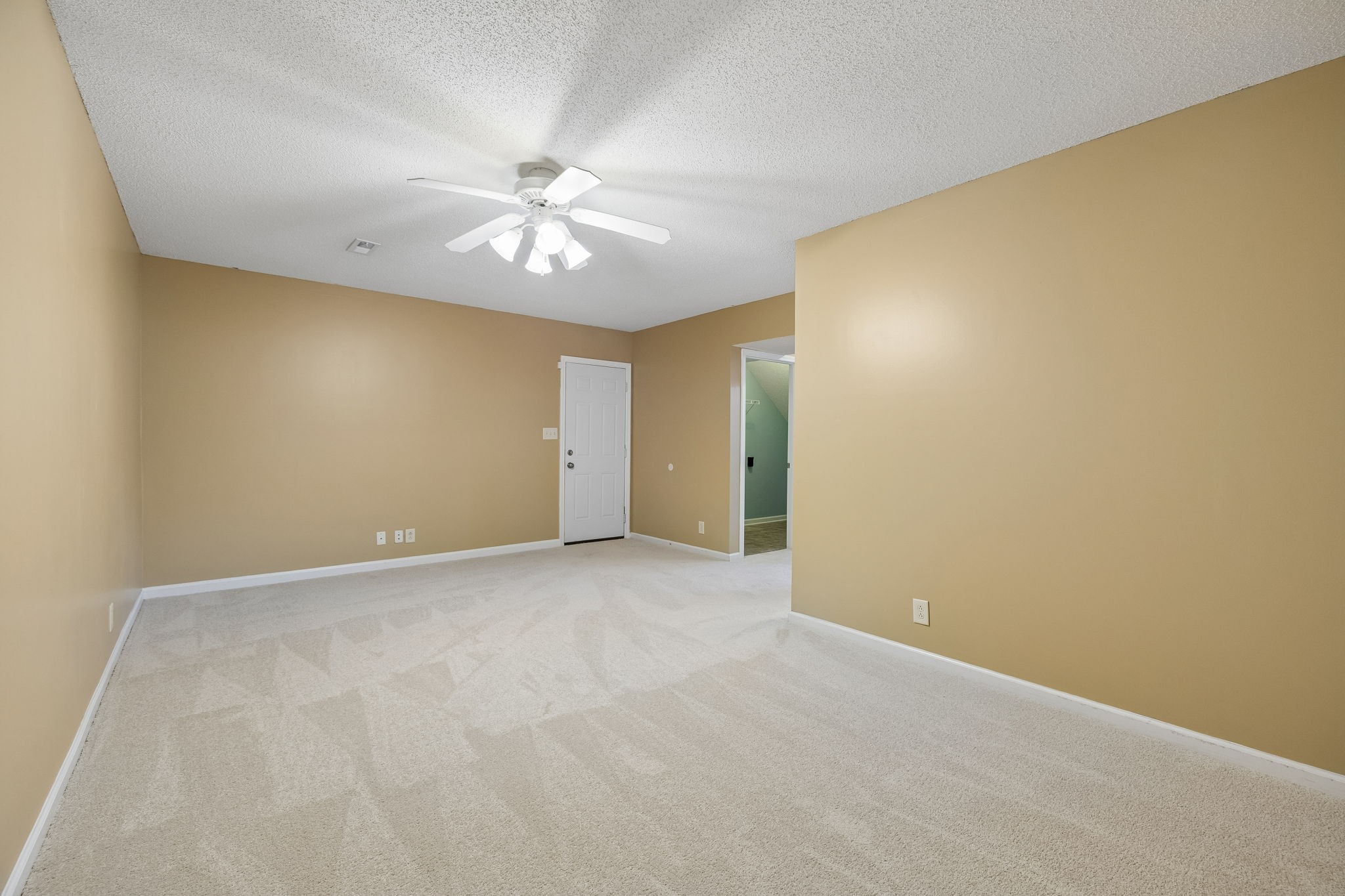 827 Sugarcane Way